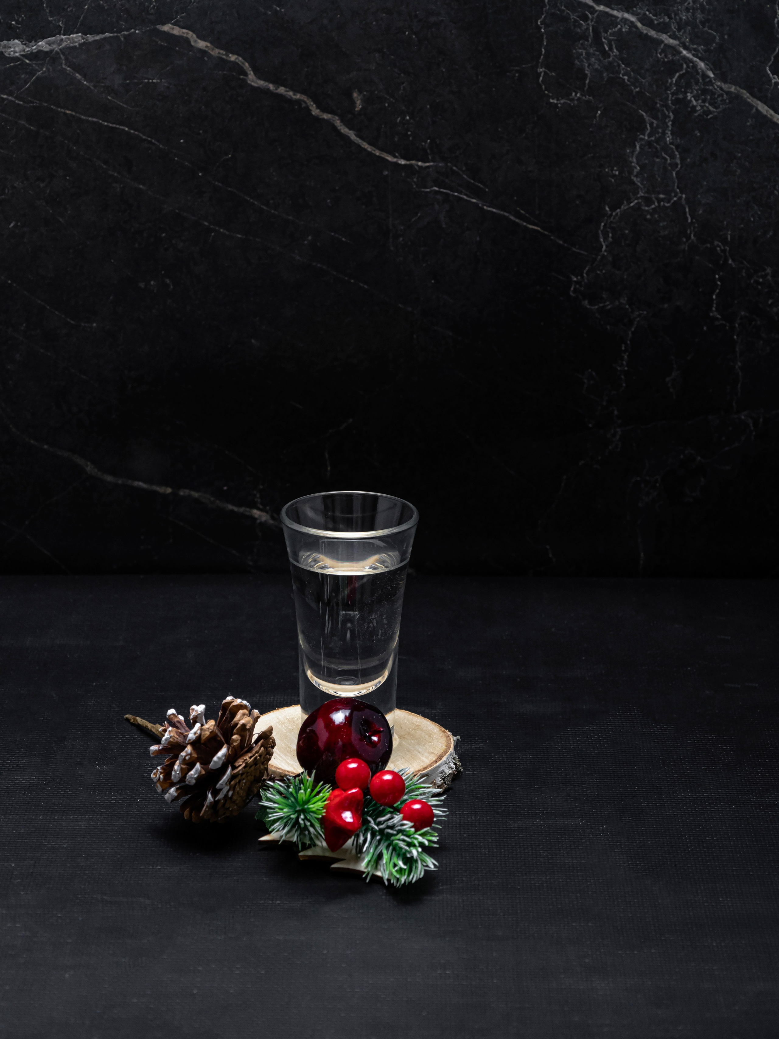 Предметная фотография изделий из стекла и керамики. Предметный фотограф в Москве и Московской области