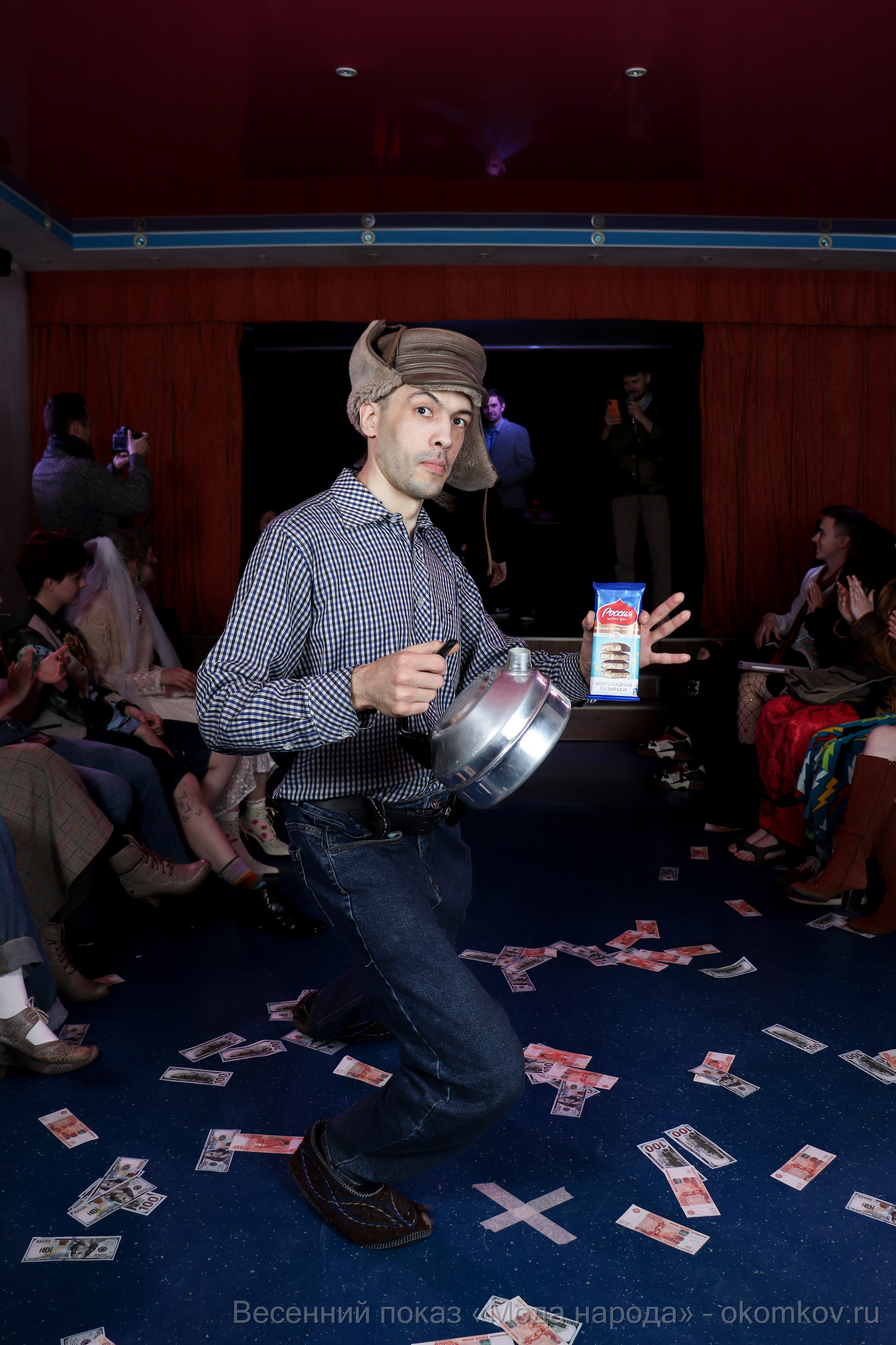 Весенний показ «Мода народа». Ивентный фотограф в Санкт-Петербурге Олег Комков