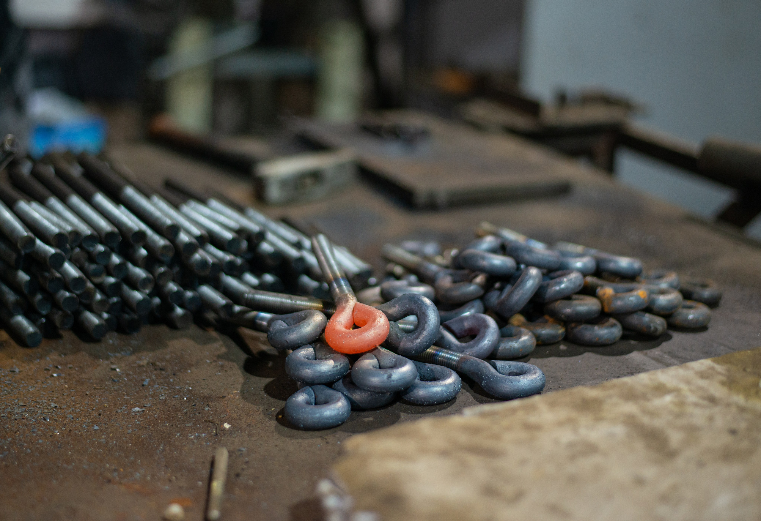 Тех обслуживание нерудных карьеров, строительство ангаров, промышленное строительство, токарные работы, ремонт установок, сеялок, грохотов,. Rystemys Picture