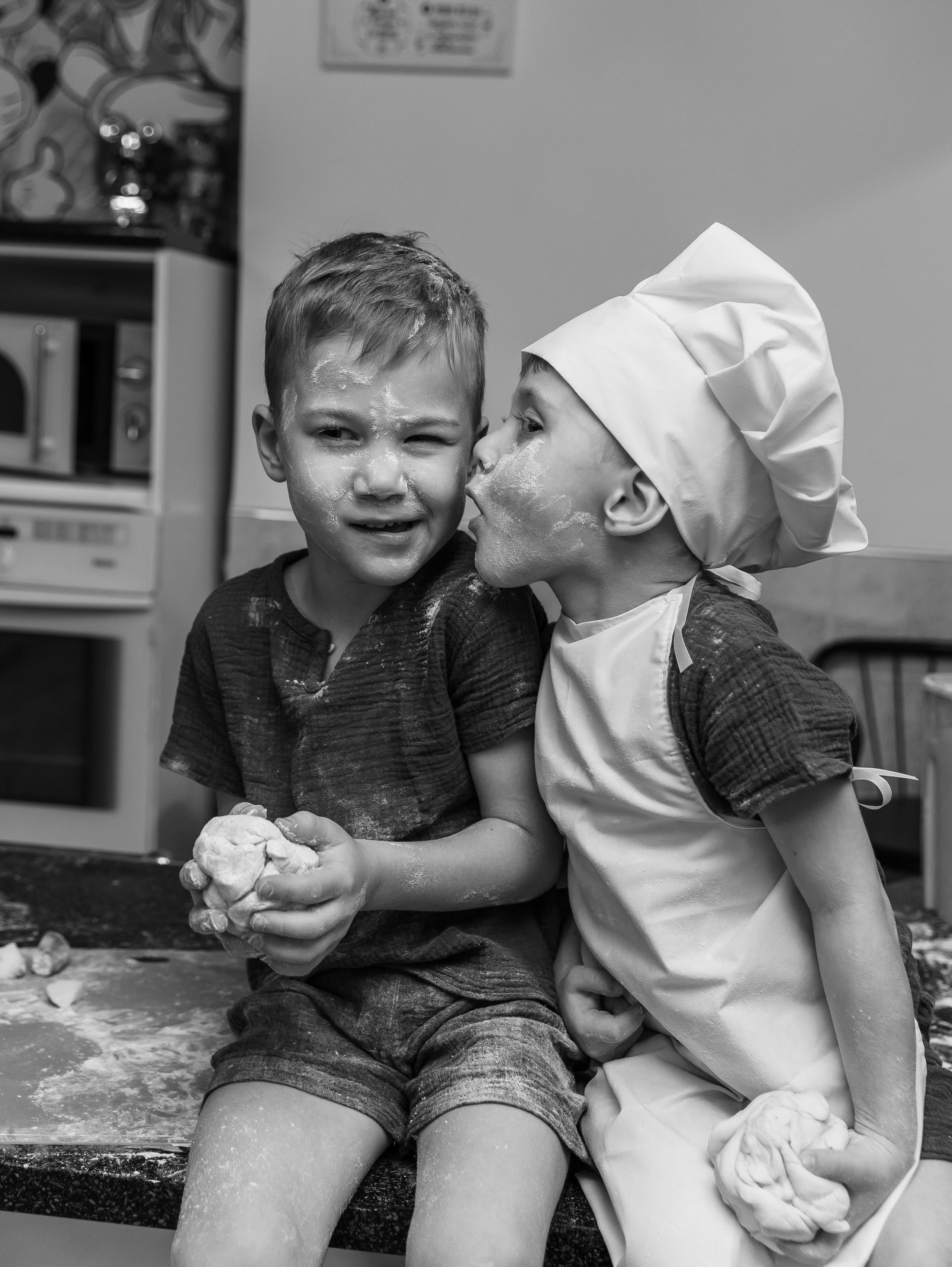 Бабушка и внуки пекут. Фотограф текстиля в Москве Ольга Иванова