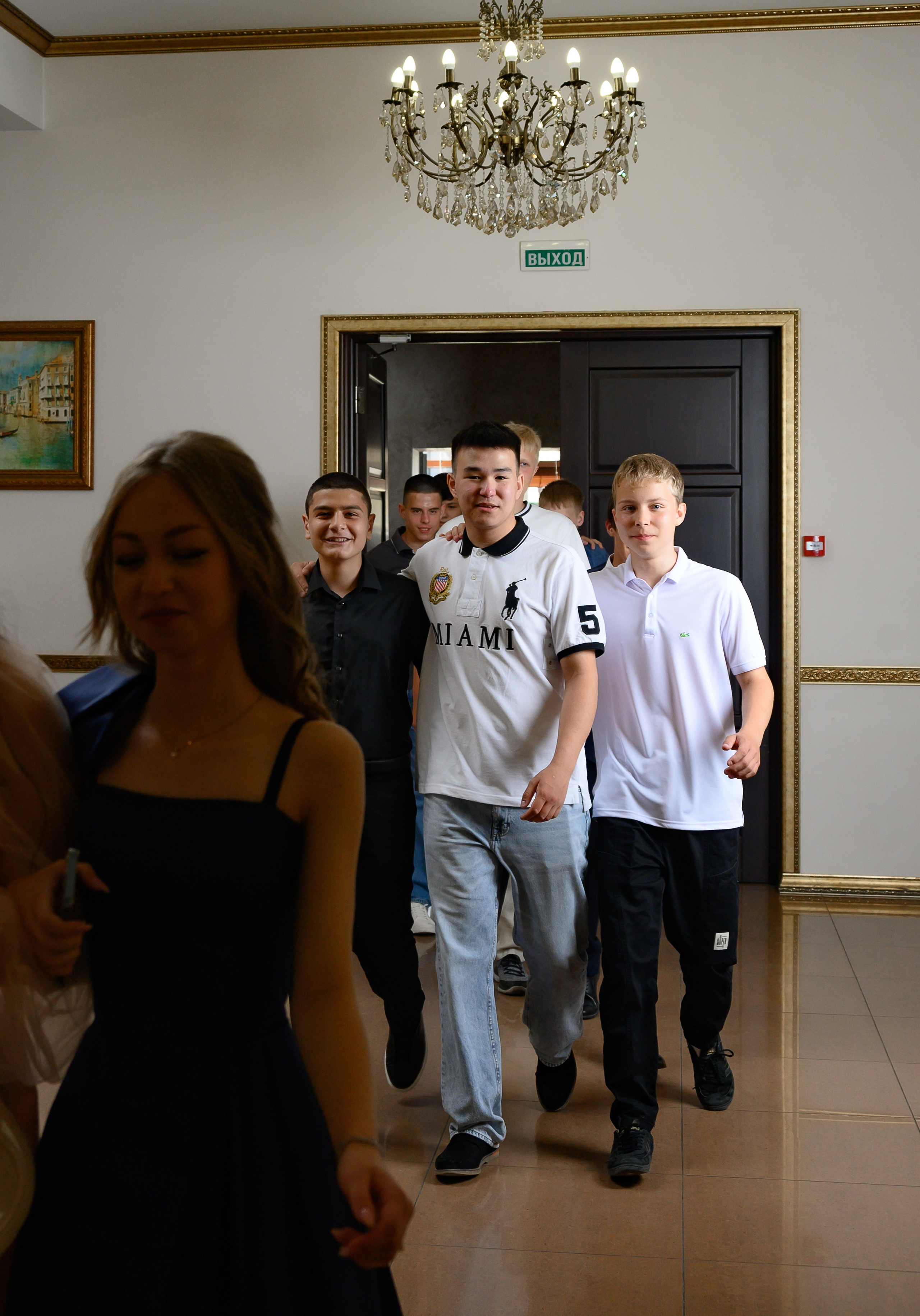 Выпускной 2025 9 кл. Семейный и детский фотограф в Новороссийске Лебедева Елена