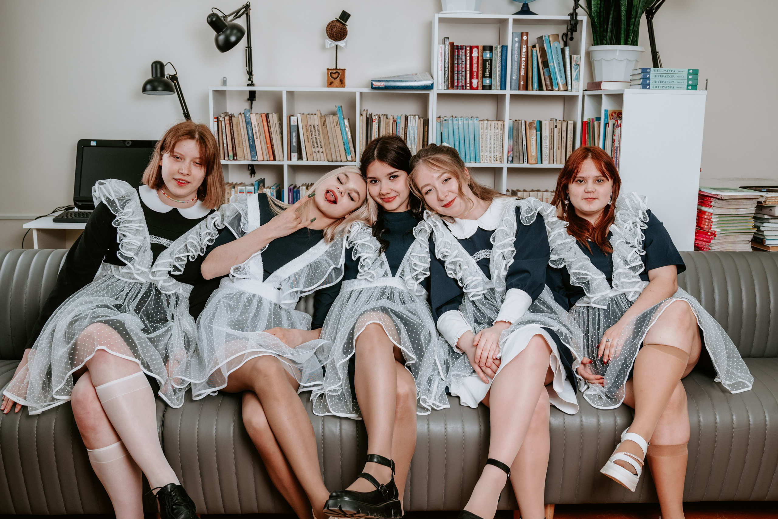 Старшая школа. Фото. Современные выпускные альбомы. Воткинск