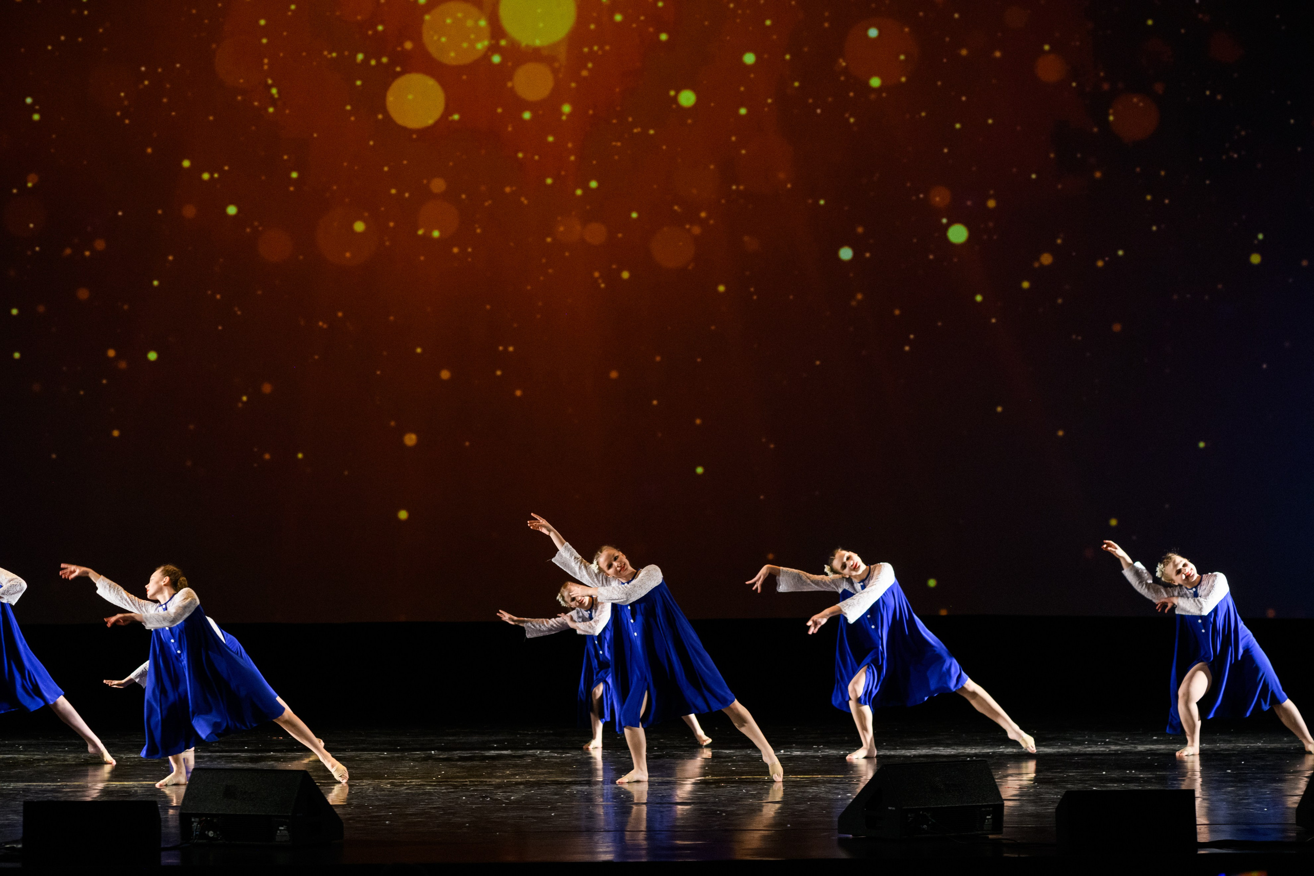 23 апреля, часть 2, БКЗ Октябрьский, г. Санкт-Петербург. Золотое яблочко