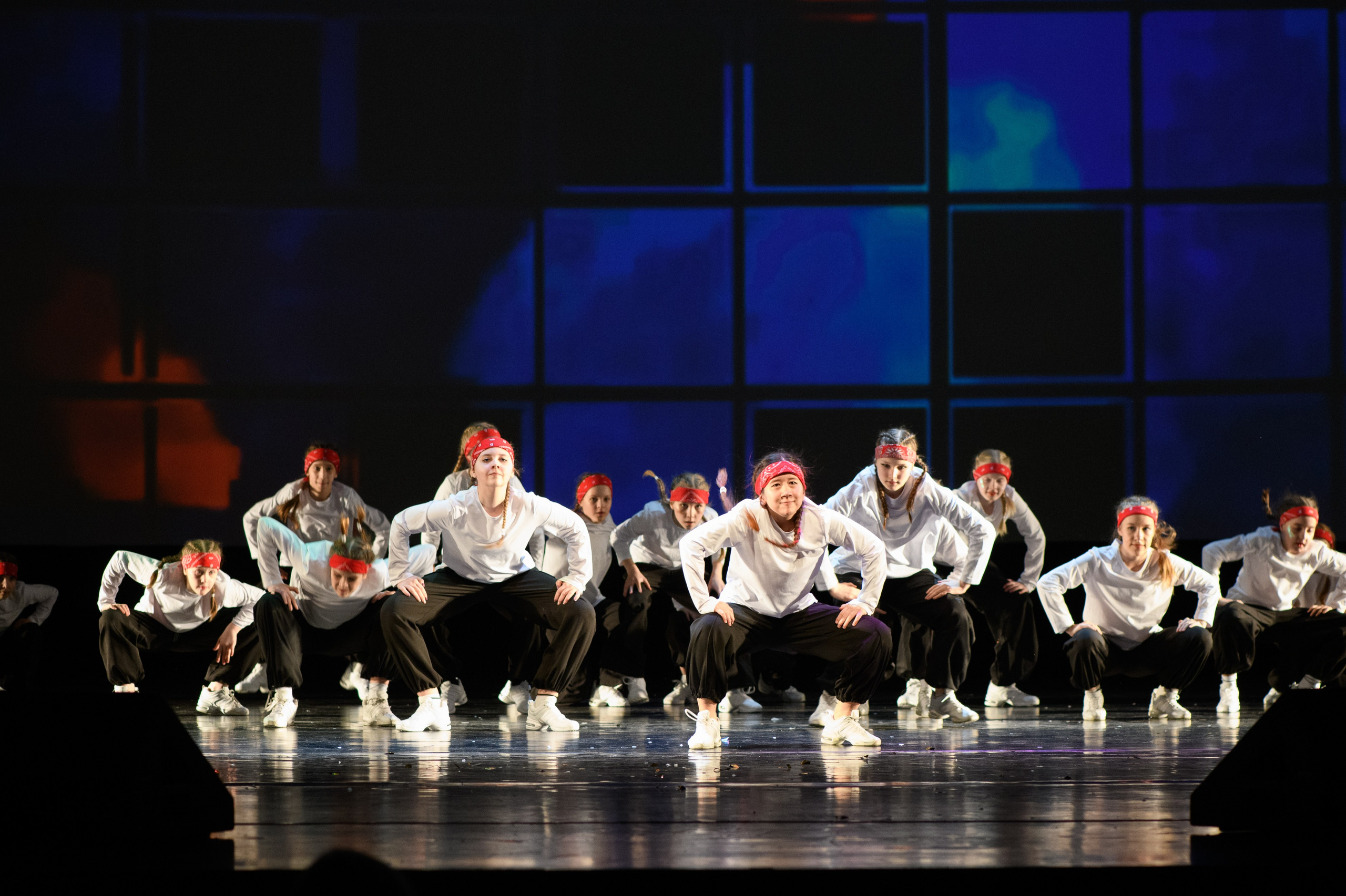 23 апреля, часть 2, БКЗ Октябрьский, г. Санкт-Петербург. Золотое яблочко