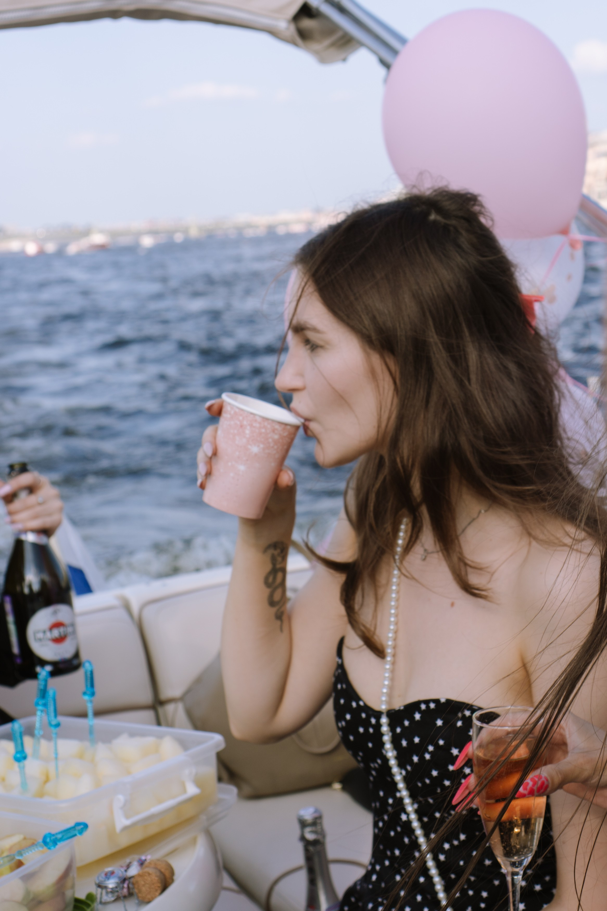 ДЕВИЧНИК НА КАТЕРЕ. Профессиональный фотограф, Санкт-Петербург — Виктория Богомолова