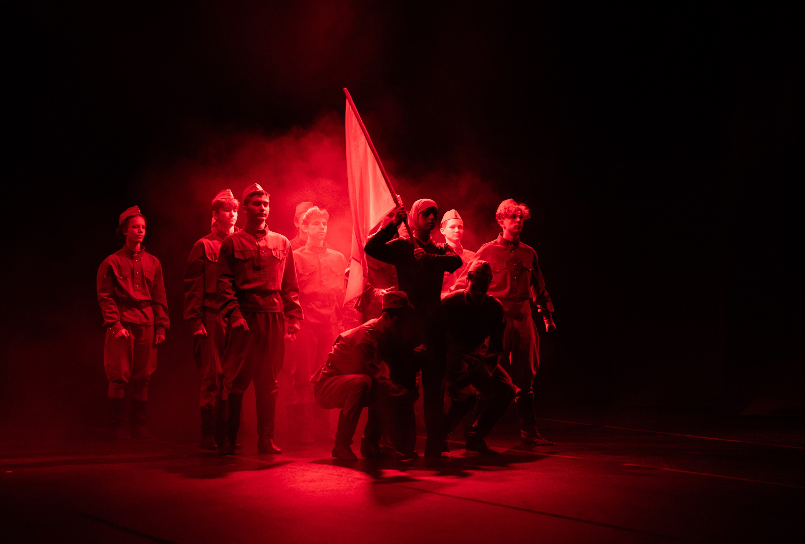 Спектакль «Будем жить». Молодежный театр Призма. Фотограф в Нижнем Новгороде, Дзержинске Олеся Хозяева