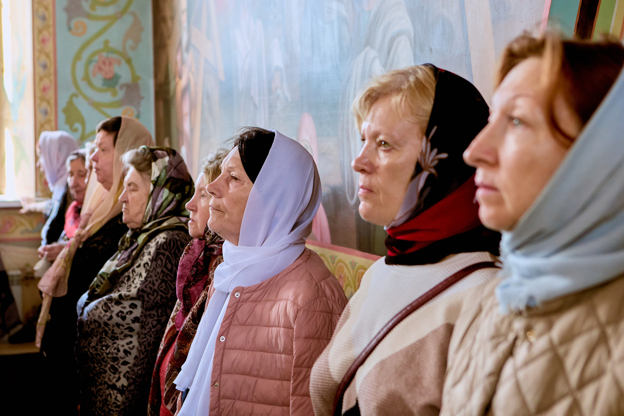 Православный портрет. Женский портрет в Храме. Фото Николая Голованова