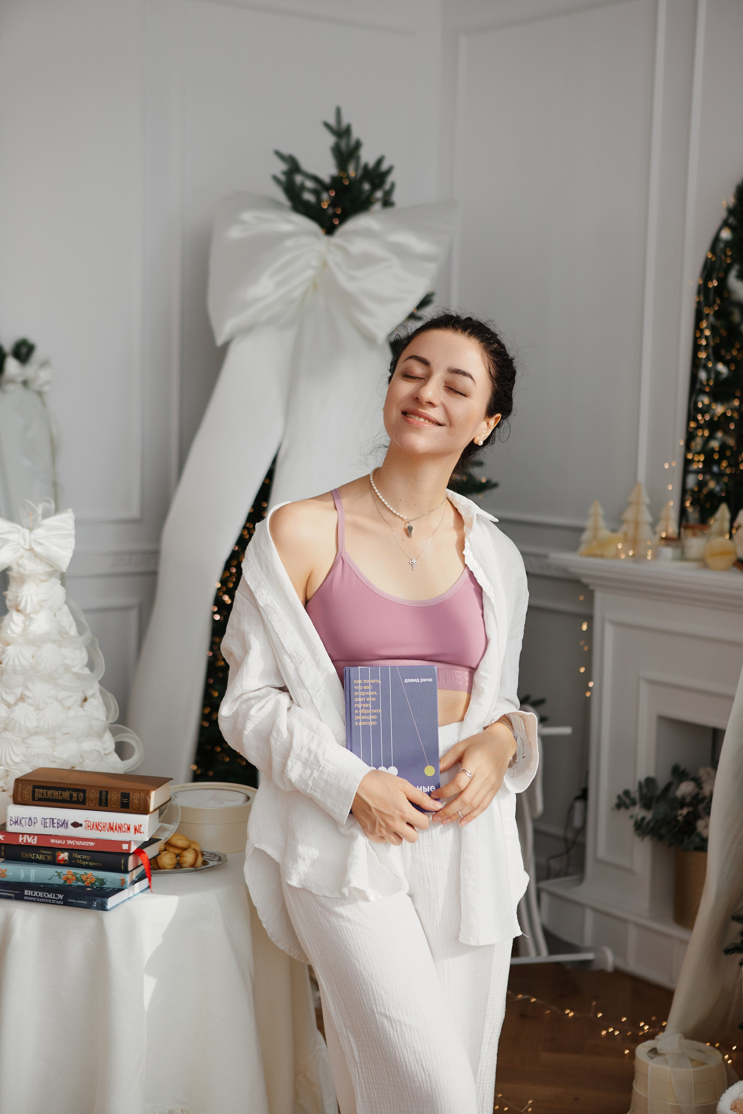 Книжный клуб Онегин Новый год. Свадебный и семейный фотограф в Сочи-Красной поляне Ларионова Анна