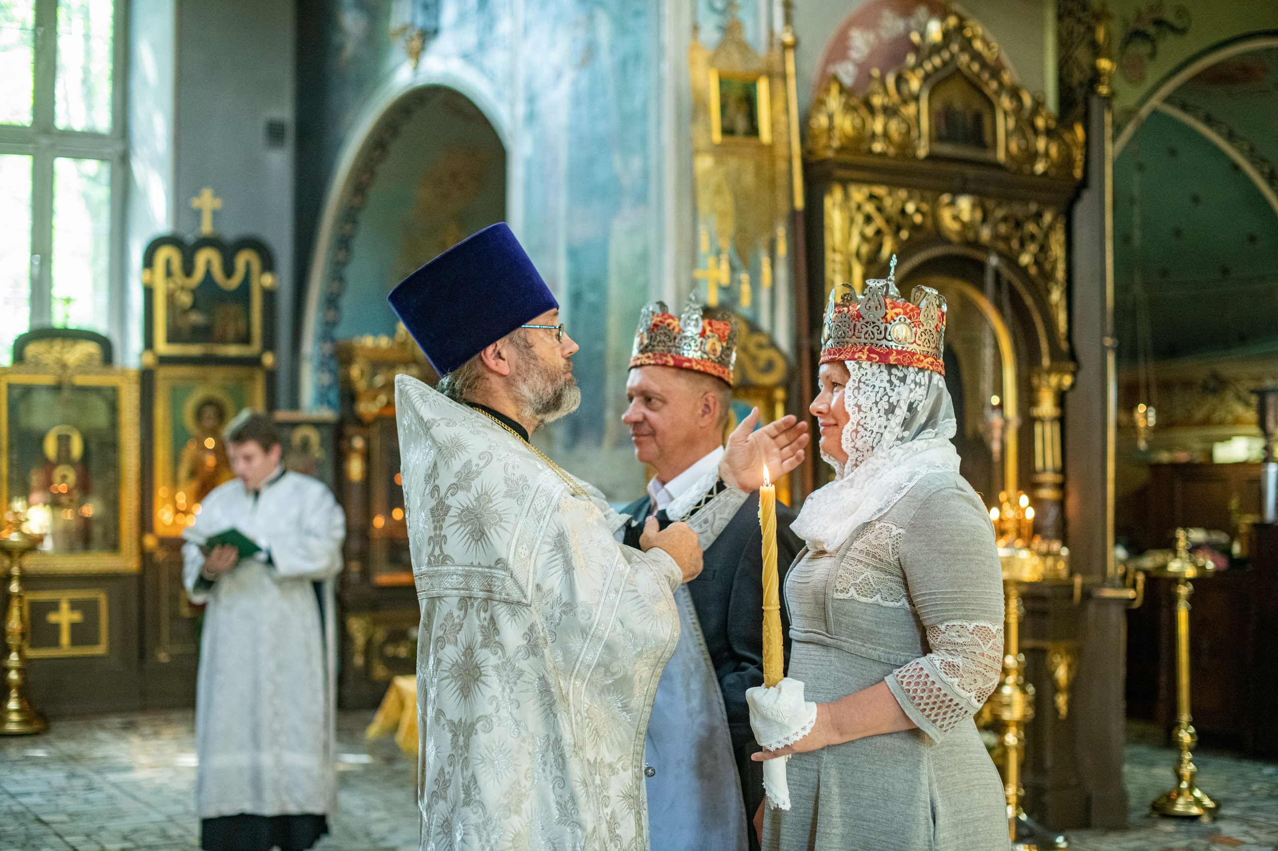 Венчание Натальи и Виктора в Храме Адриана и Натальи в Бабушкине. Фотограф Крещения и Венчания в Москве и МО