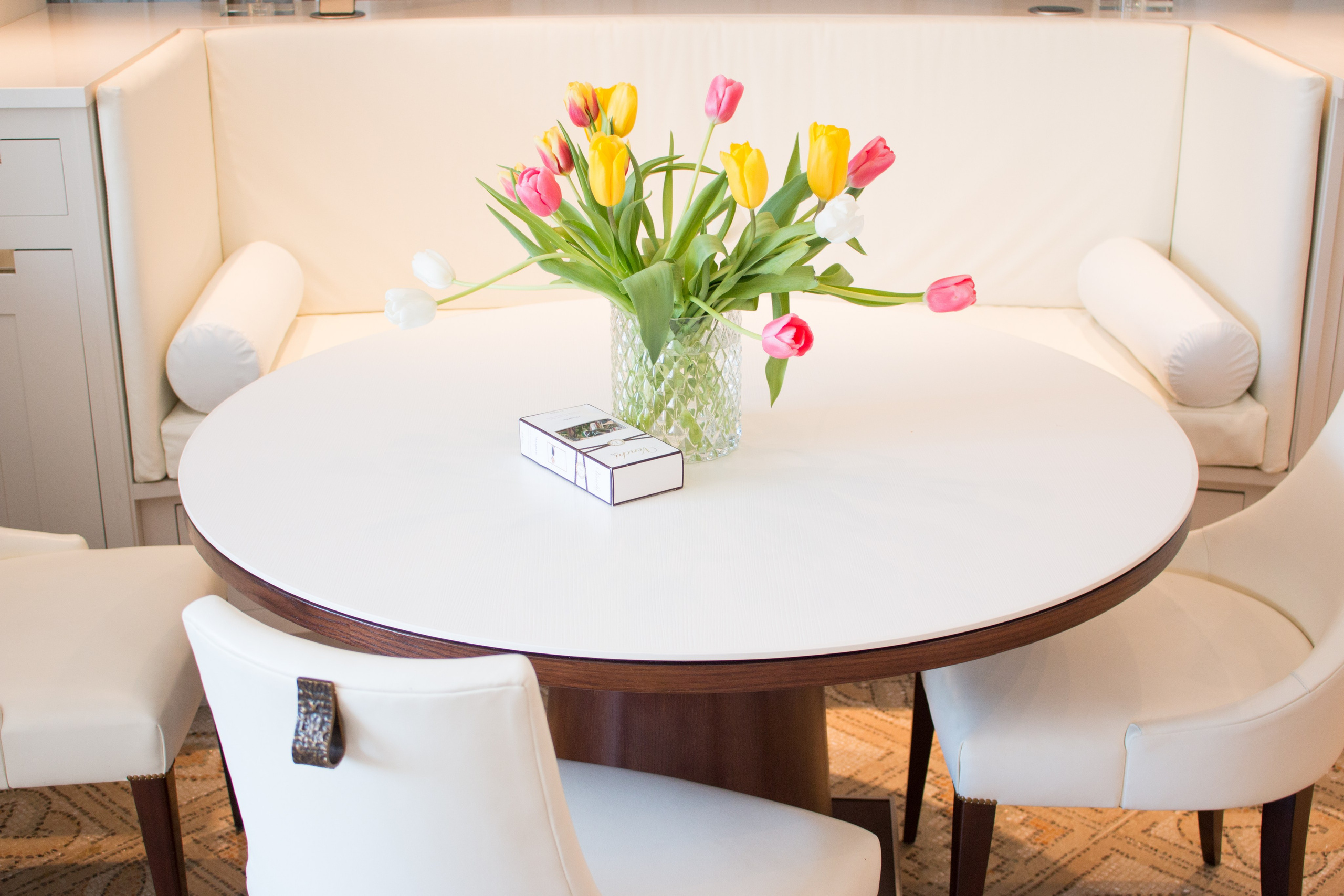 Творческий интерьер. Английская и американская брендовая мебель. Ручная покраска мебели. Интерьерный дизайнер и художник. Локация в г. Екатеринбурге беру проекты в разных странах