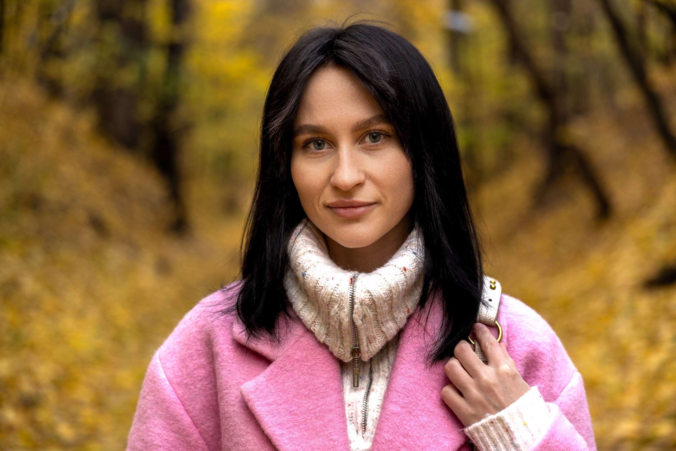 Незнакомки. Октябрь 2025. Главная