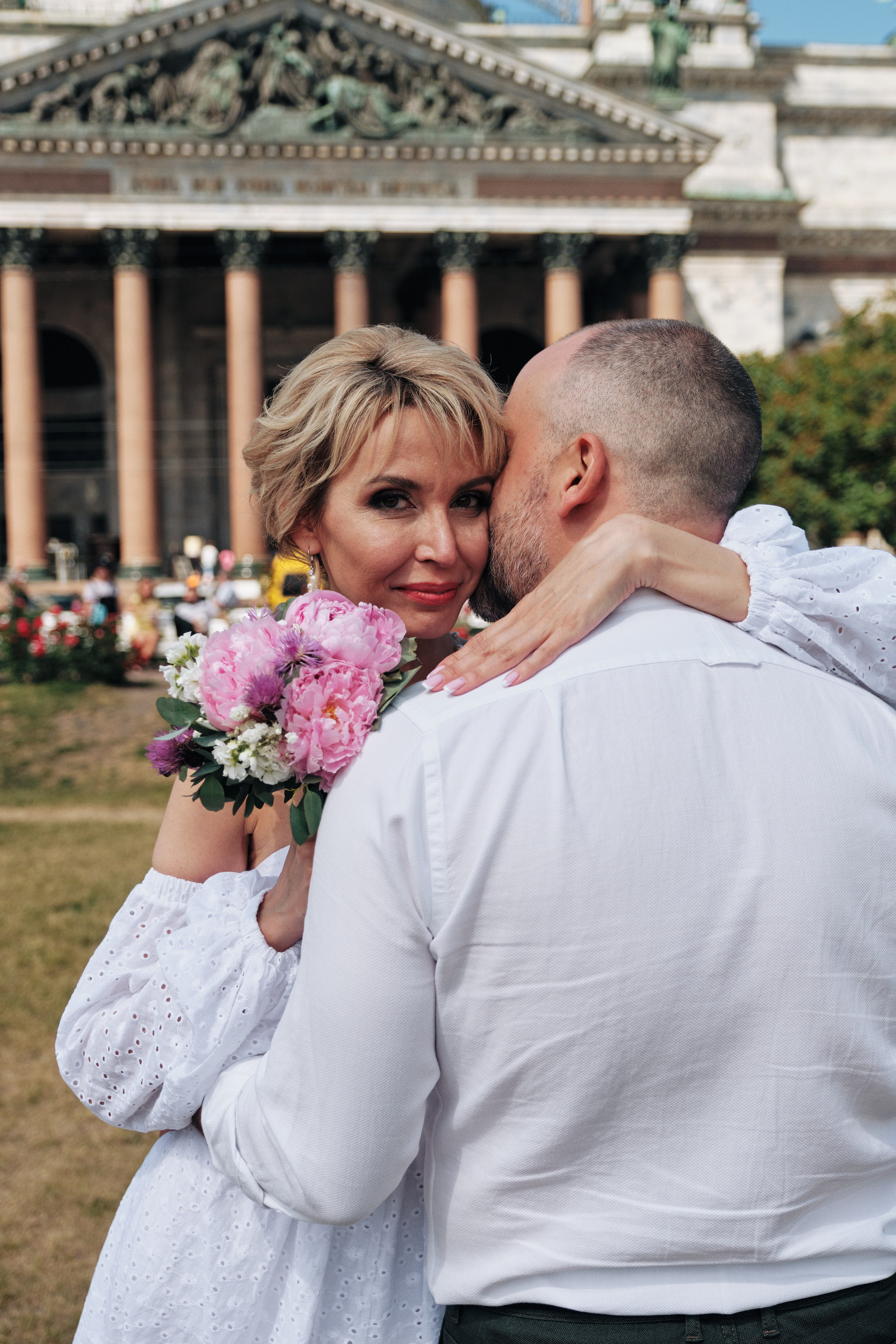 Свадебный фотограф в СПб недорого