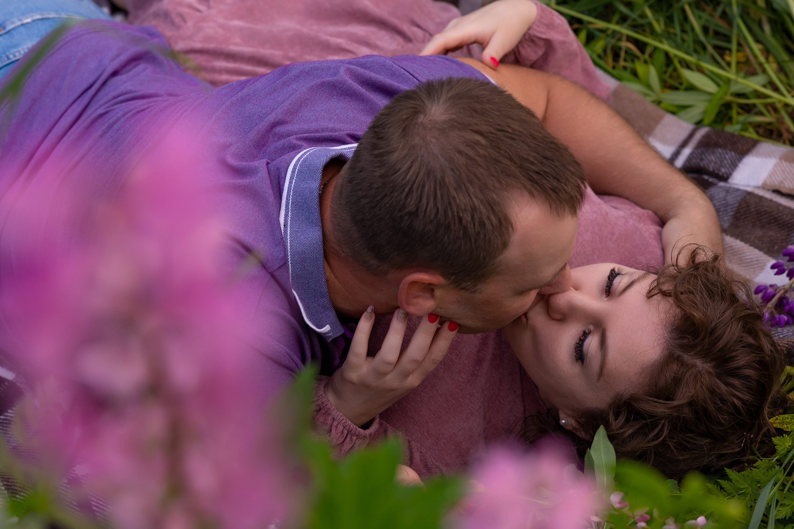 Пикник в люпиновом поле. Сказочный фотограф для Вас и Вашей семьи