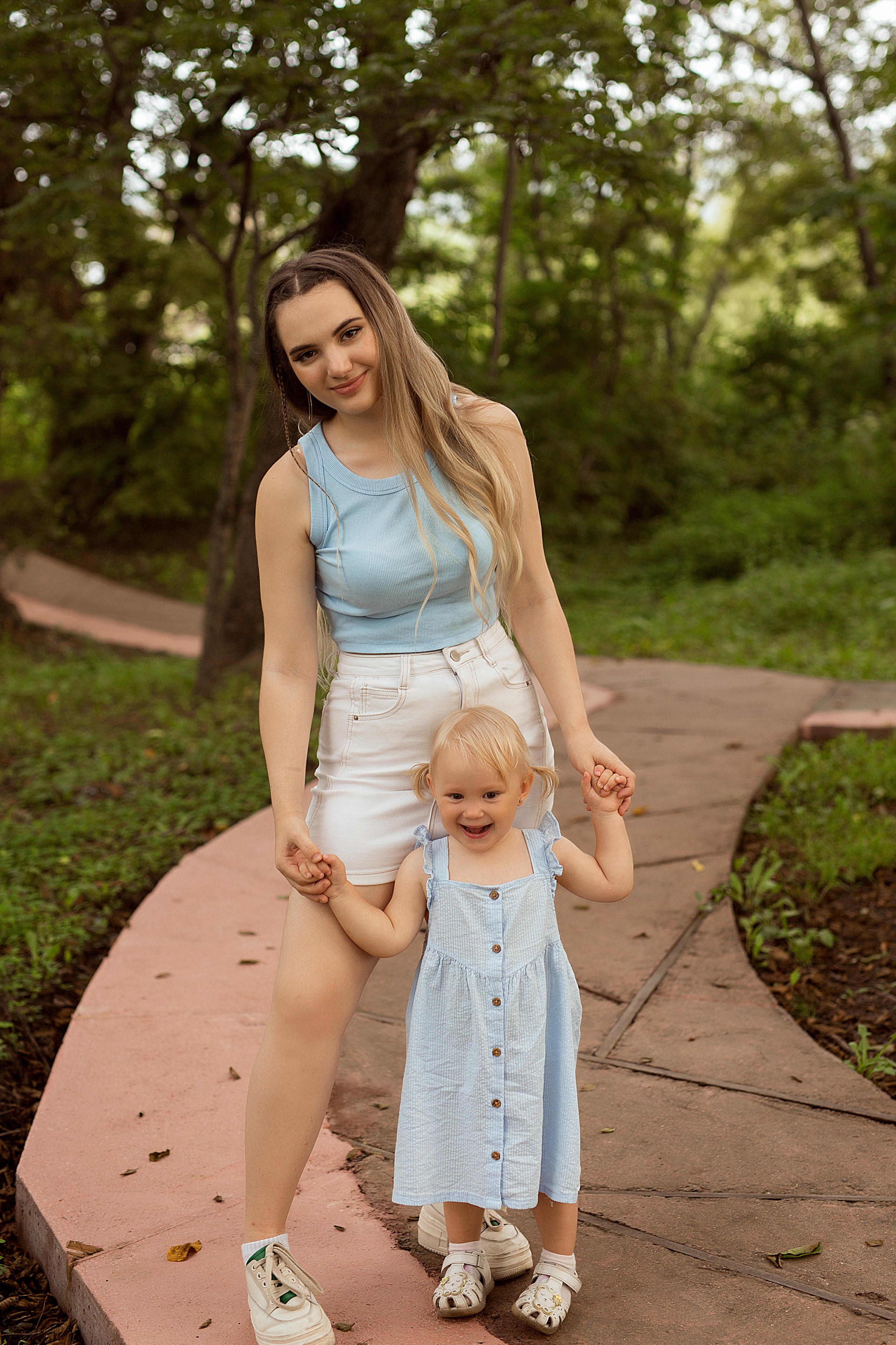 Тае 2 годика. Людмила Далидович топовый семейный фотограф Находка/Владивосток