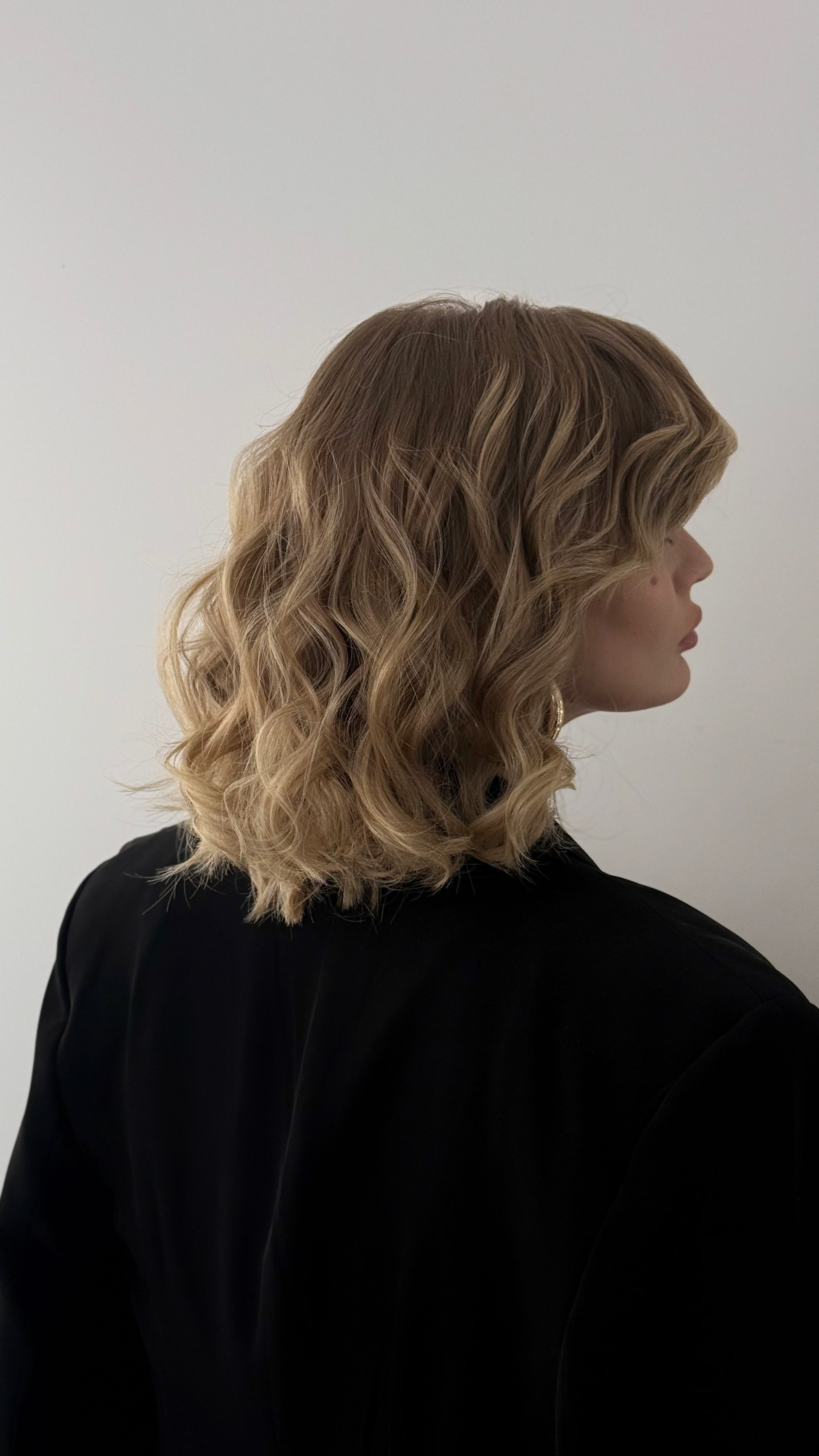 Образы. Студия визажистов, стилистов по прическам, бровистов и мастеров по ресницам