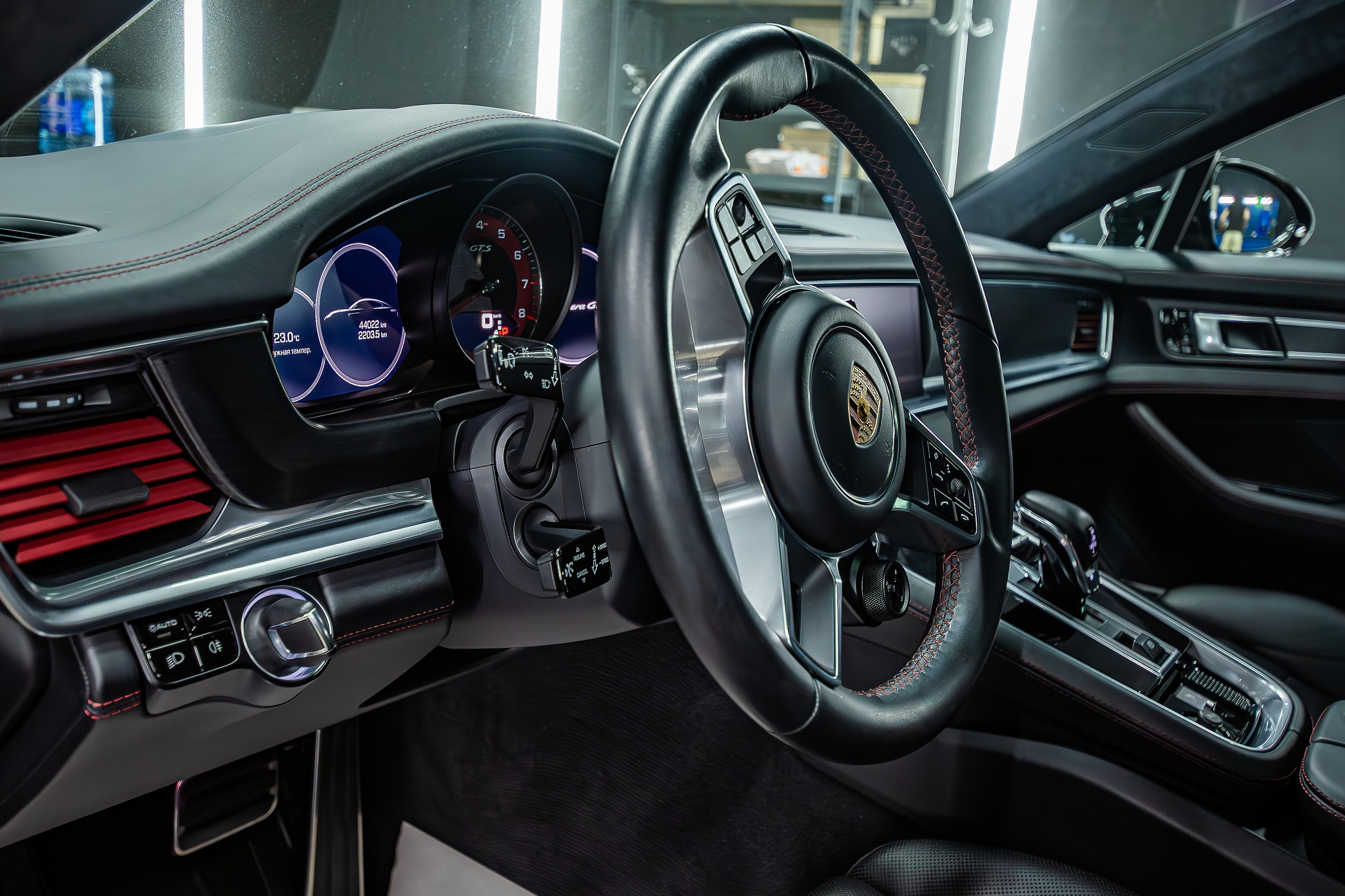 Фотосъёмка: Легковые авто В Москве. Интерьерный & Репортажный фотограф Озеров Денис, г. Москва