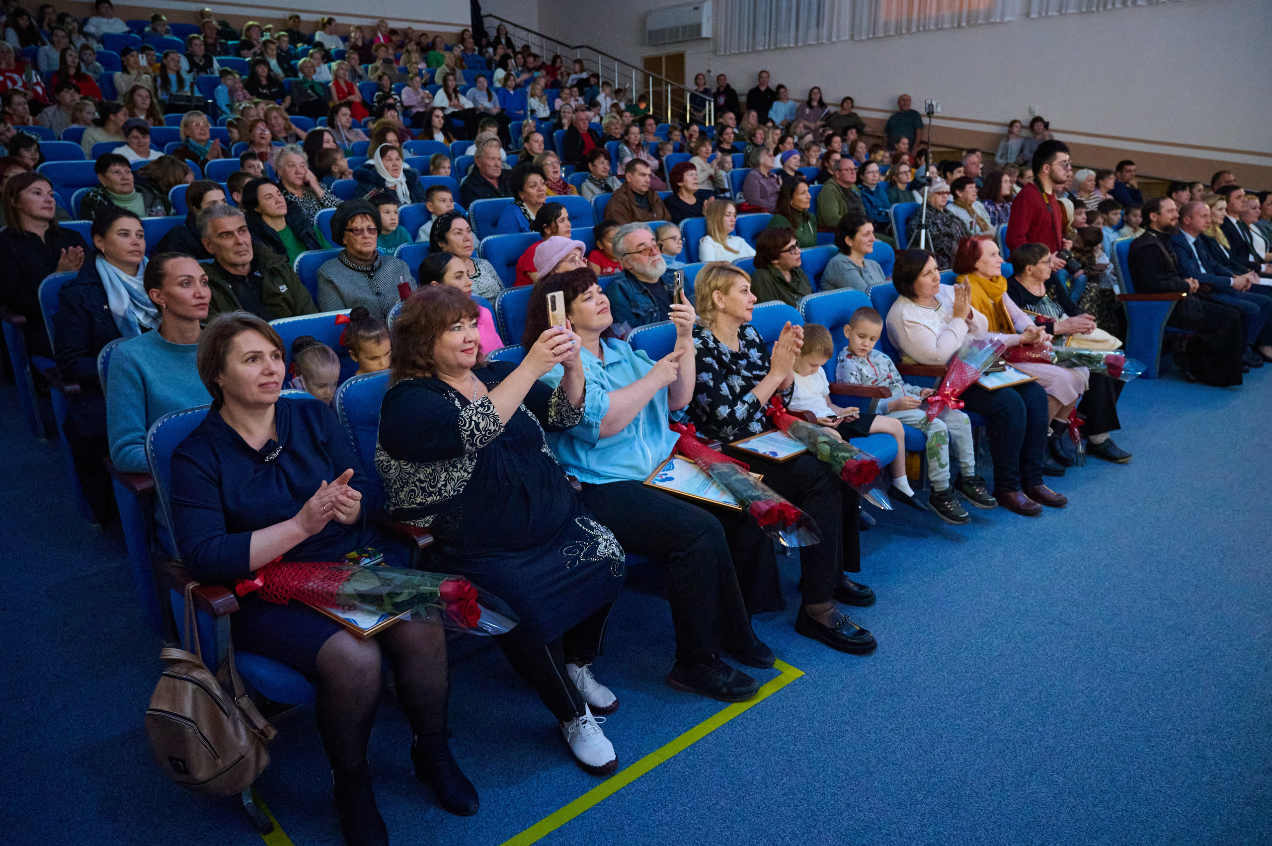 День матери. Марьина роща. Жизнь курорта Кабардинка в фотографиях