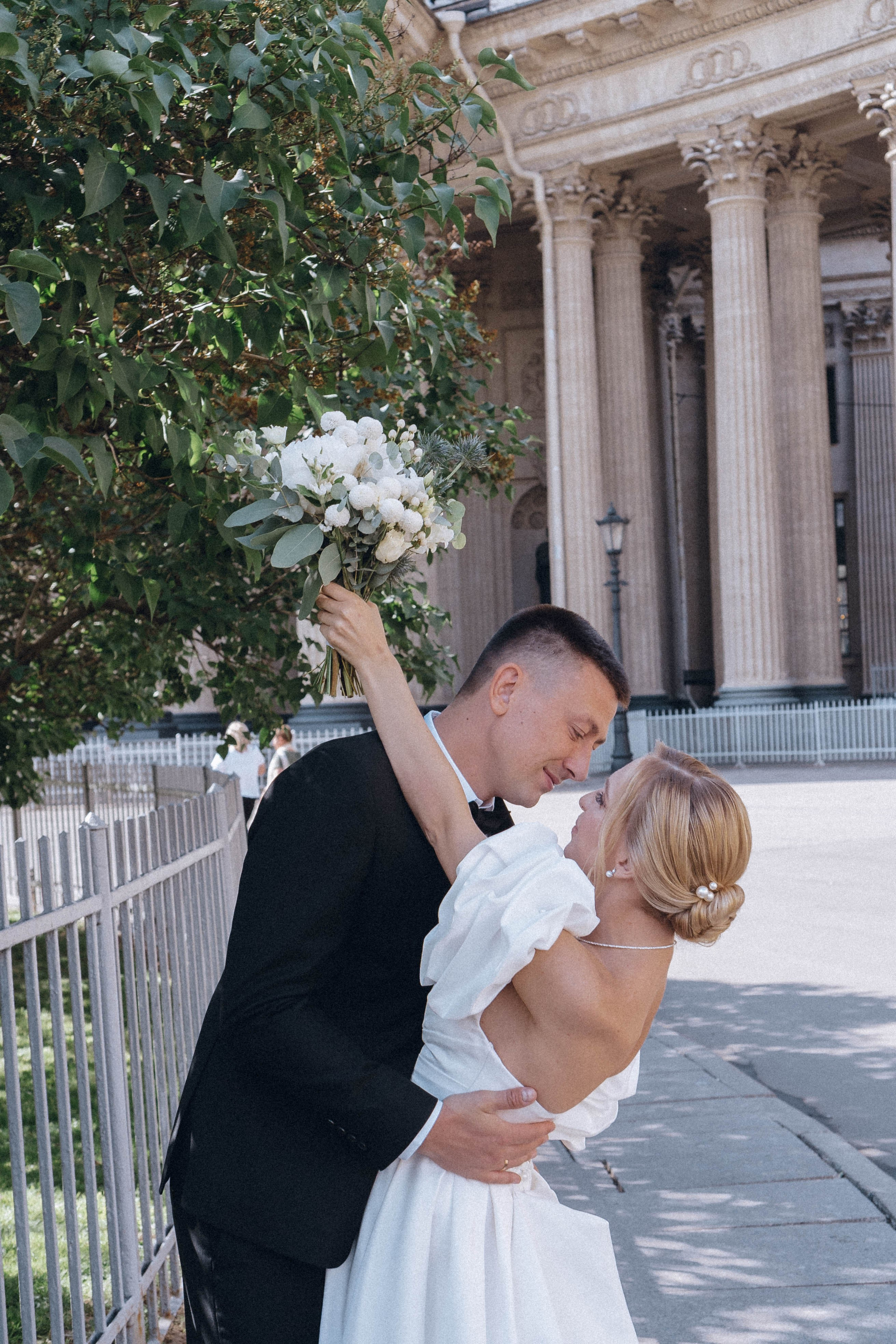 СВАДЕНБНАЯ СЬЕМКА НА КАТЕРЕ ПО КАНАЛАМ САНКТ-ПЕТЕРБУРГА И В АКВАТОРИИ НЕВЫ. Профессиональный фотограф, Санкт-Петербург — Виктория Богомолова