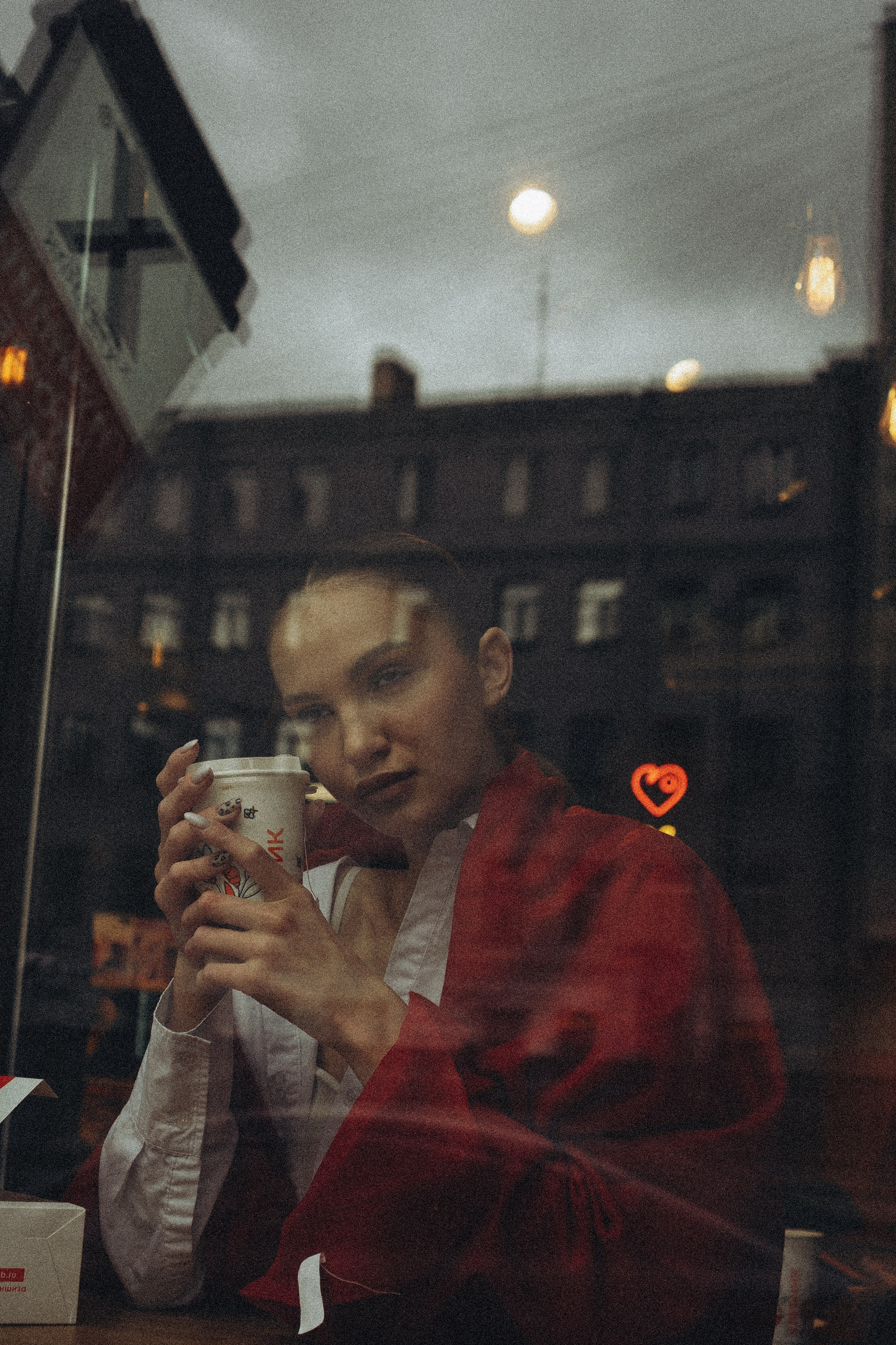 МЫ ГУЛЯЛИ ПРО КРЫШАМ ПИТЕРА. Профессиональный фотограф, Санкт-Петербург — Виктория Богомолова