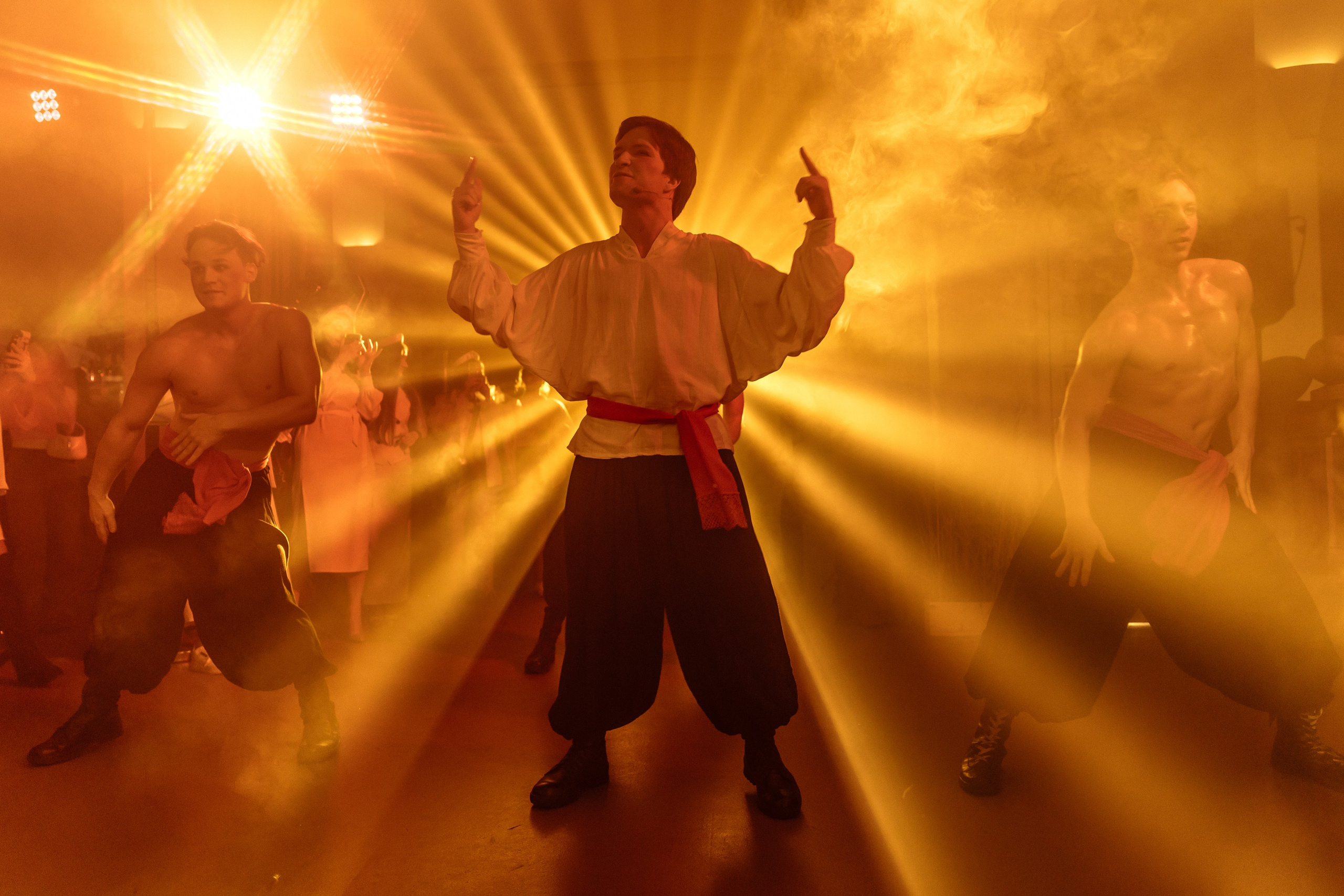 МЕГАДЕВИЧНИК 8 марта. Портфолио свадебного фотографа. Роман Каргаполов