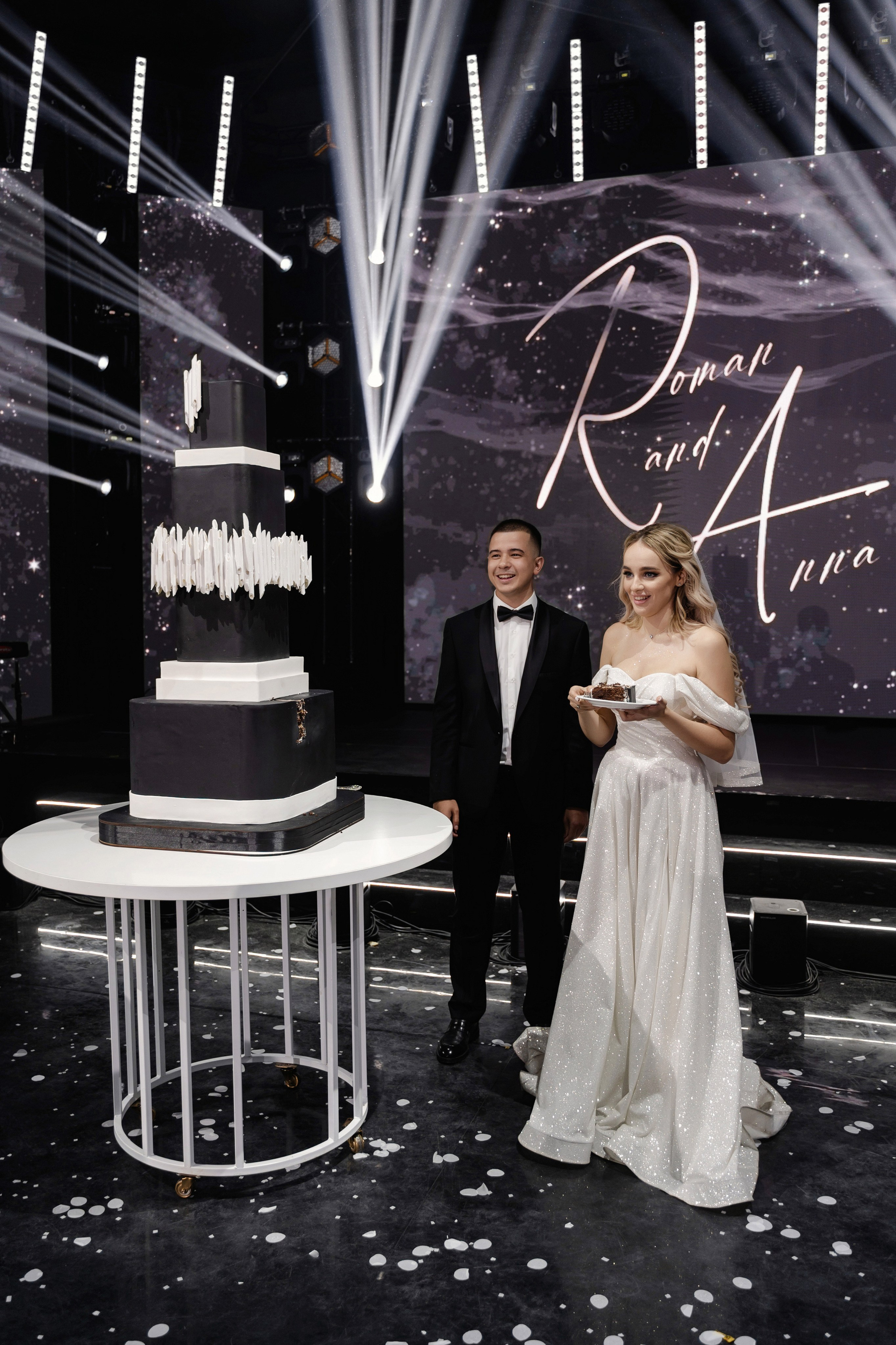 Свадебный день Романа и Анны в комплексе Пересвет Арена. Свадебный фотограф в Ростове Максимов Максим