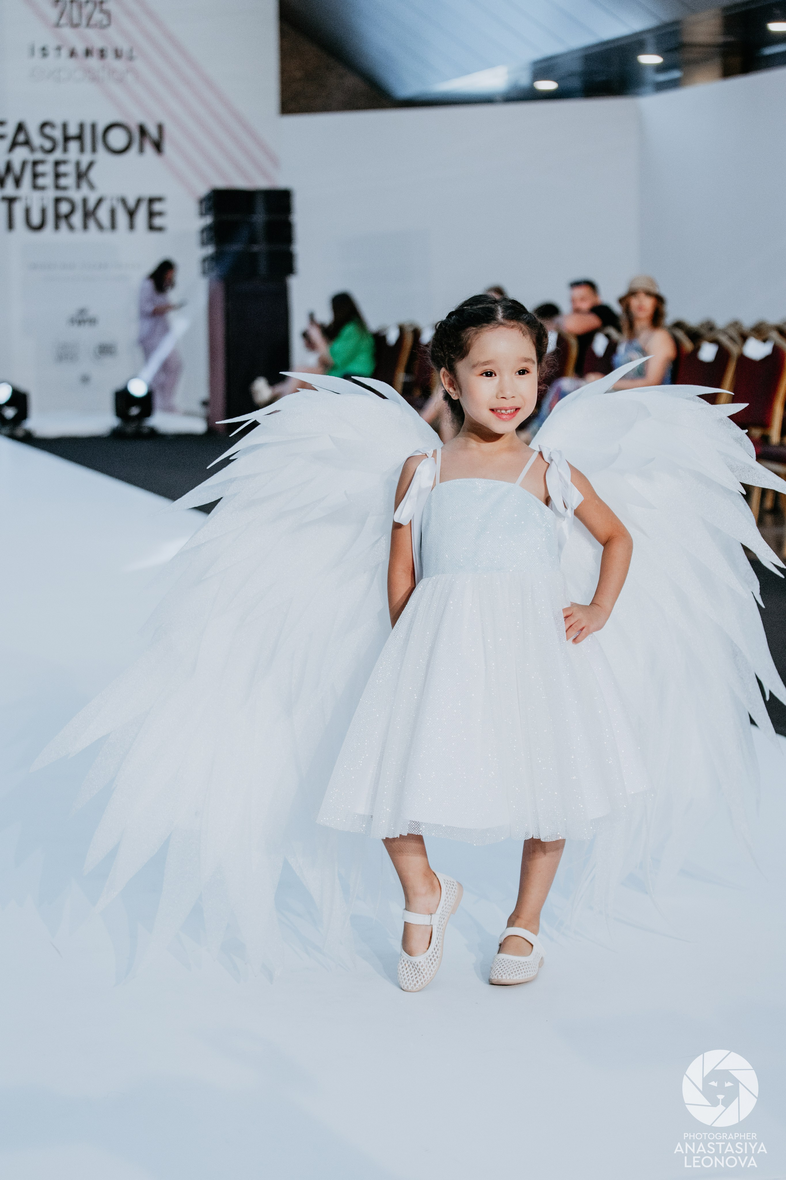 Fashion Week Türkiye [spring, 2025]. Anastasia Leonowa