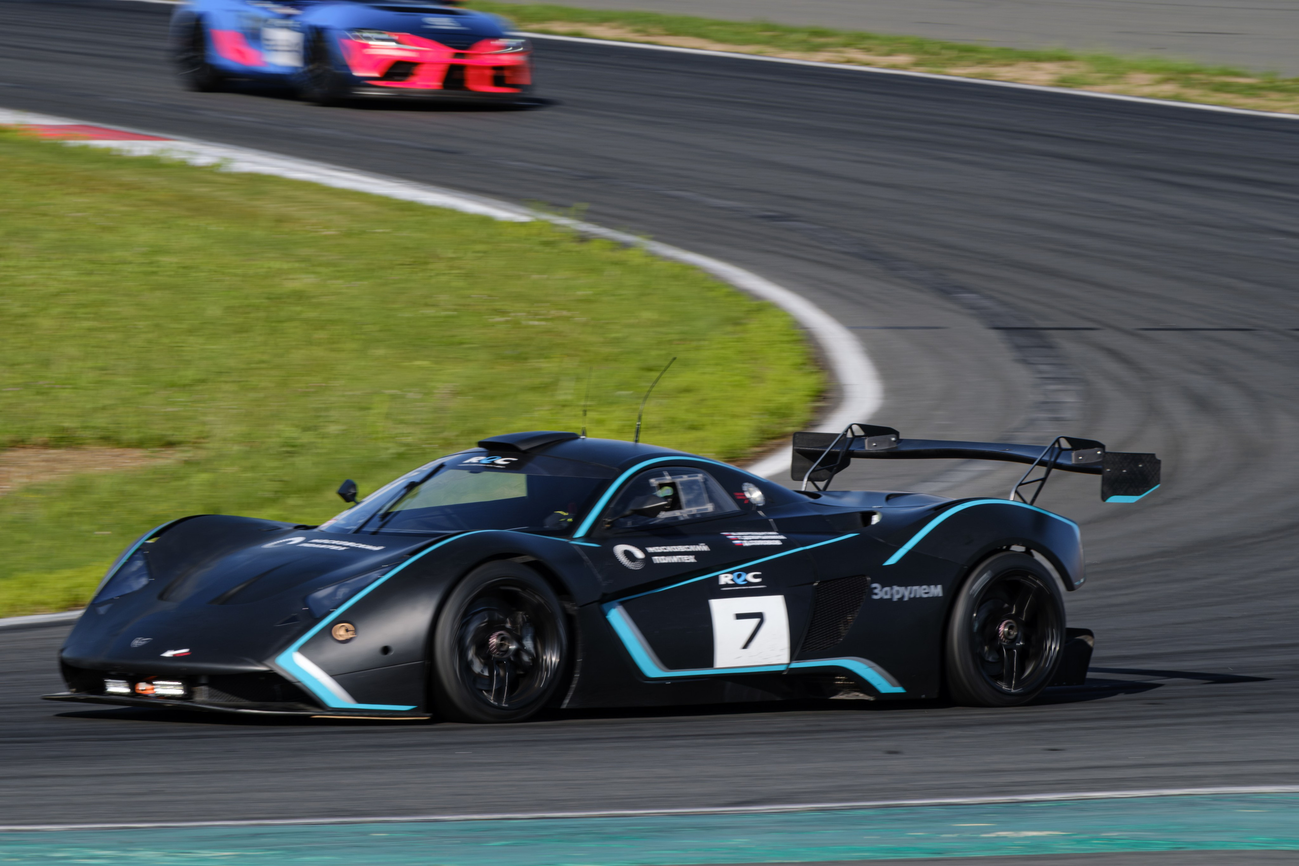 Российская серия гонок на выносливость. Авто и мотоспорт — фотограф Антон Медведев iCoguar