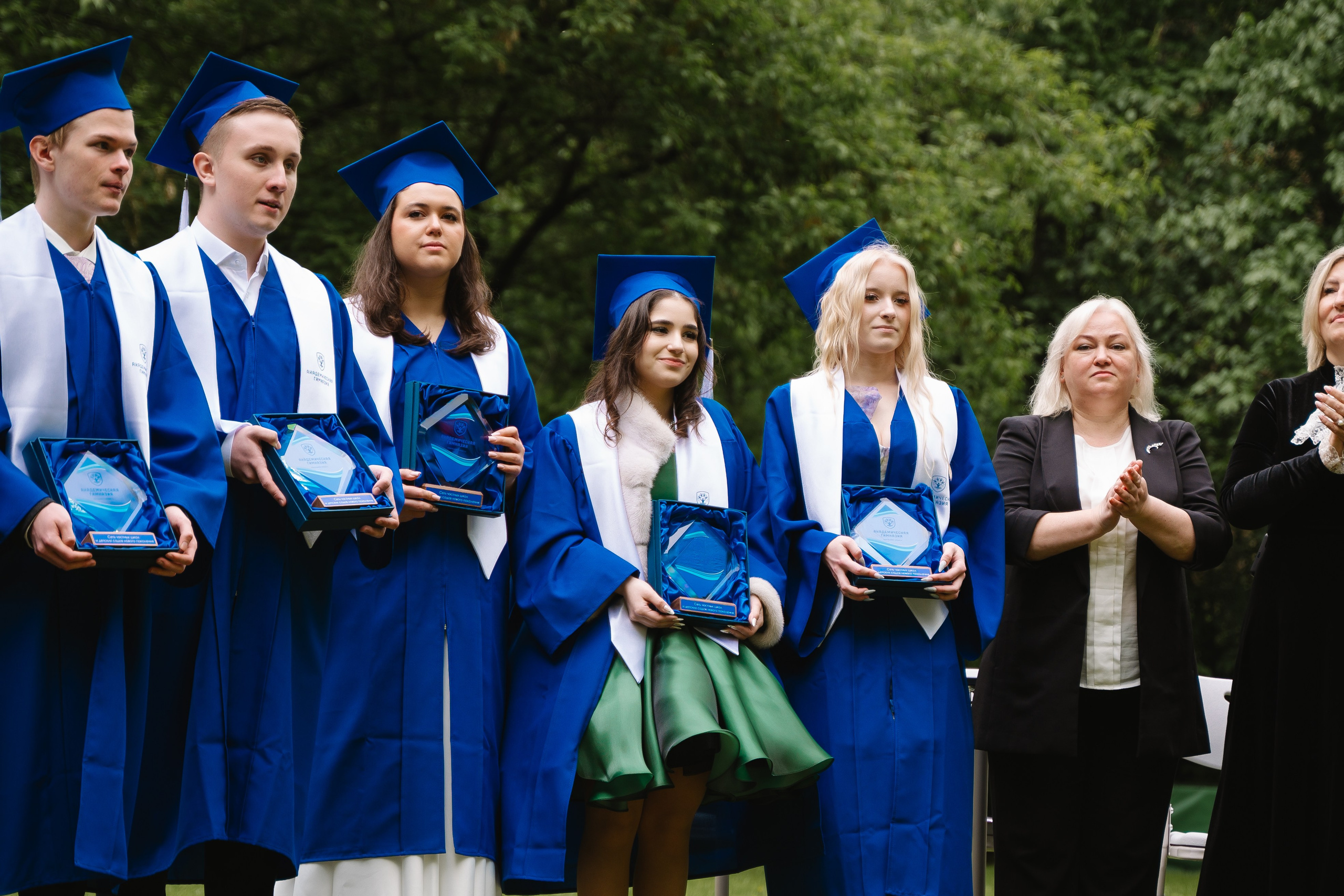 Академическая гимназия 11 класс|последний звонок. Фотограф — Ася Орехова