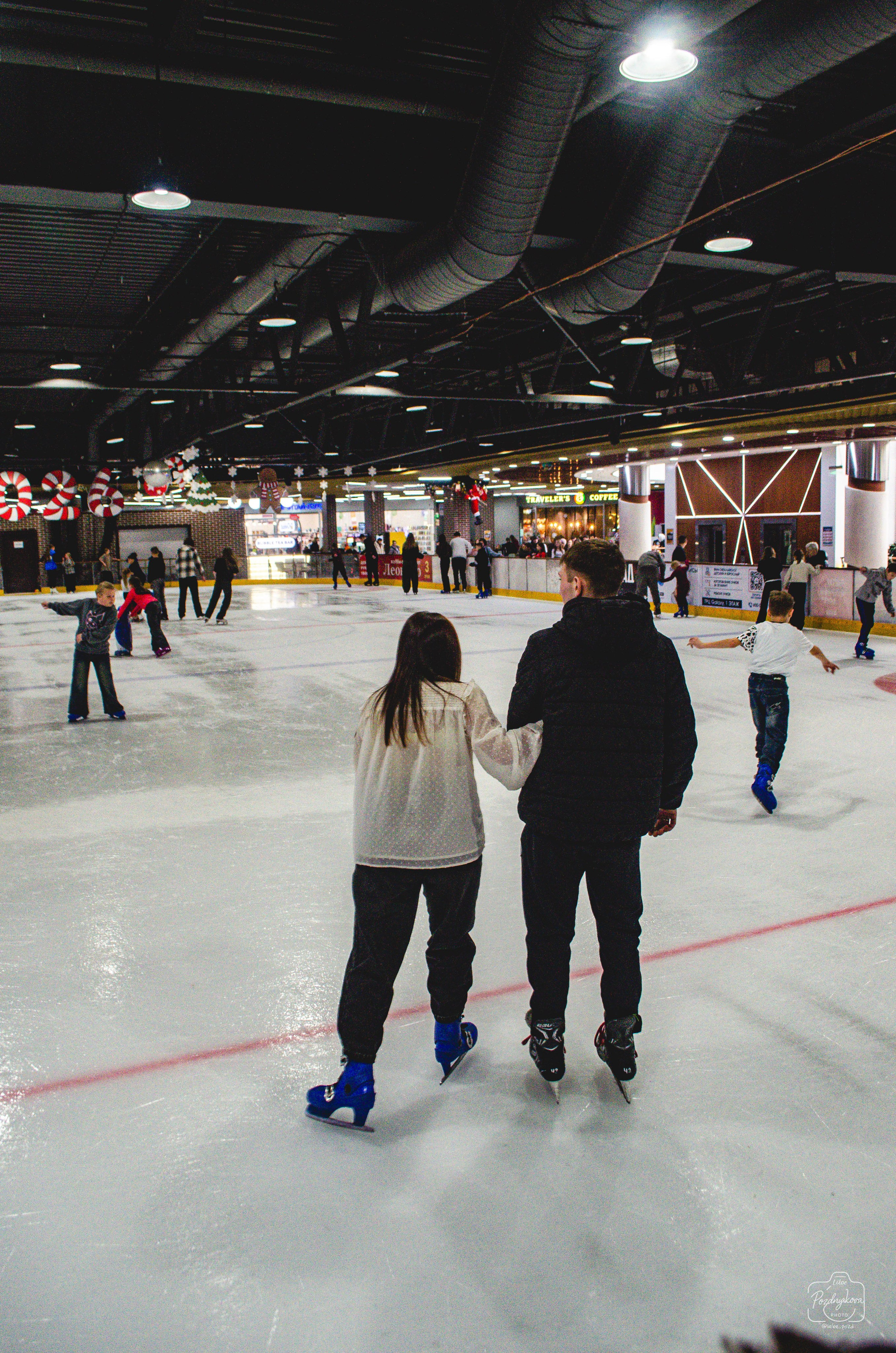 ТРЦ Galaxy Барнаул Traveler`s coffee и каток|Раиса Дорохова|10.01.2026. Фотограф-видеограф Познякова Любовь