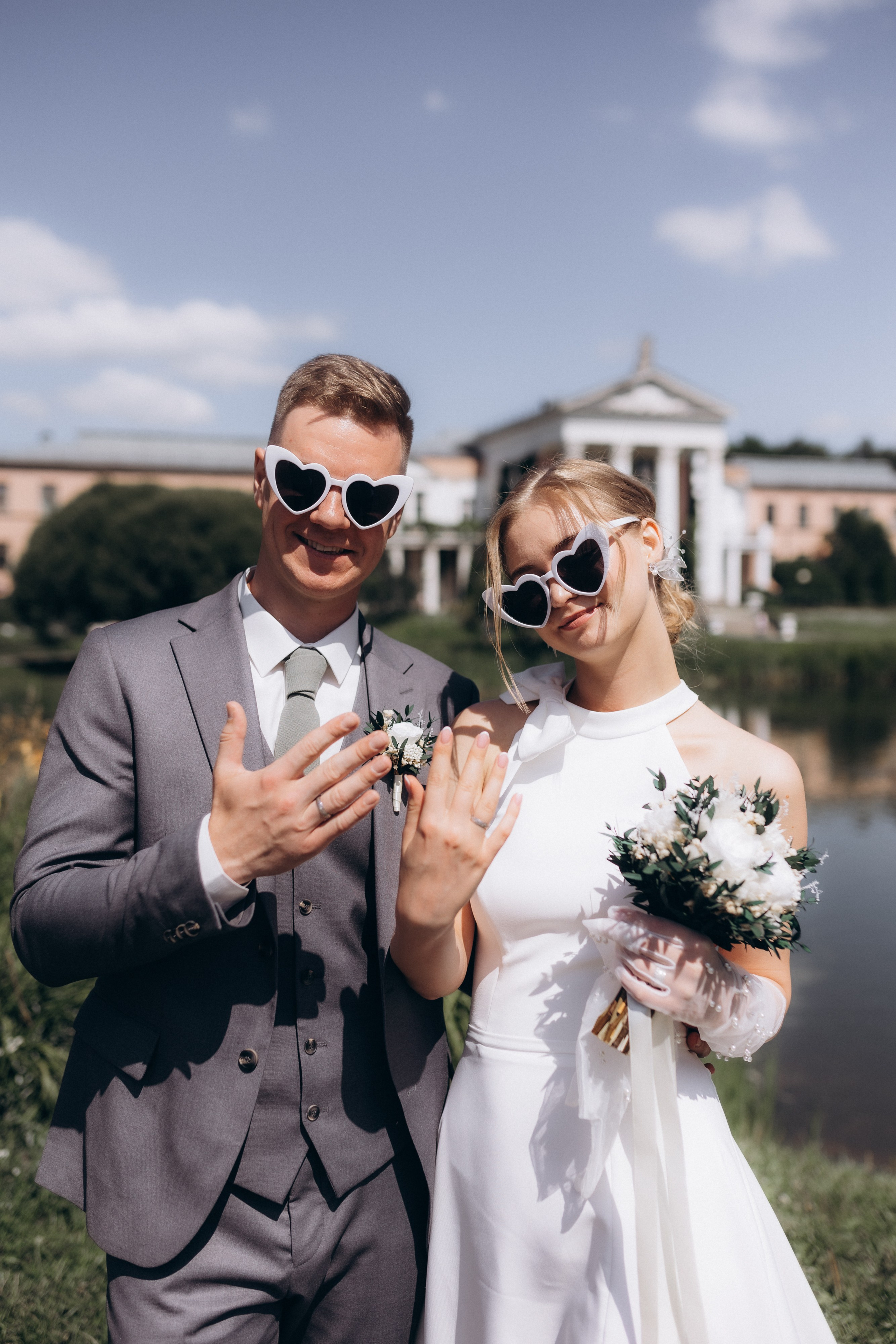 Свадебная фотосессия в Главном Ботаническом саду и в оранжерее. Свадебный фотограф в Москве Мария Крош
