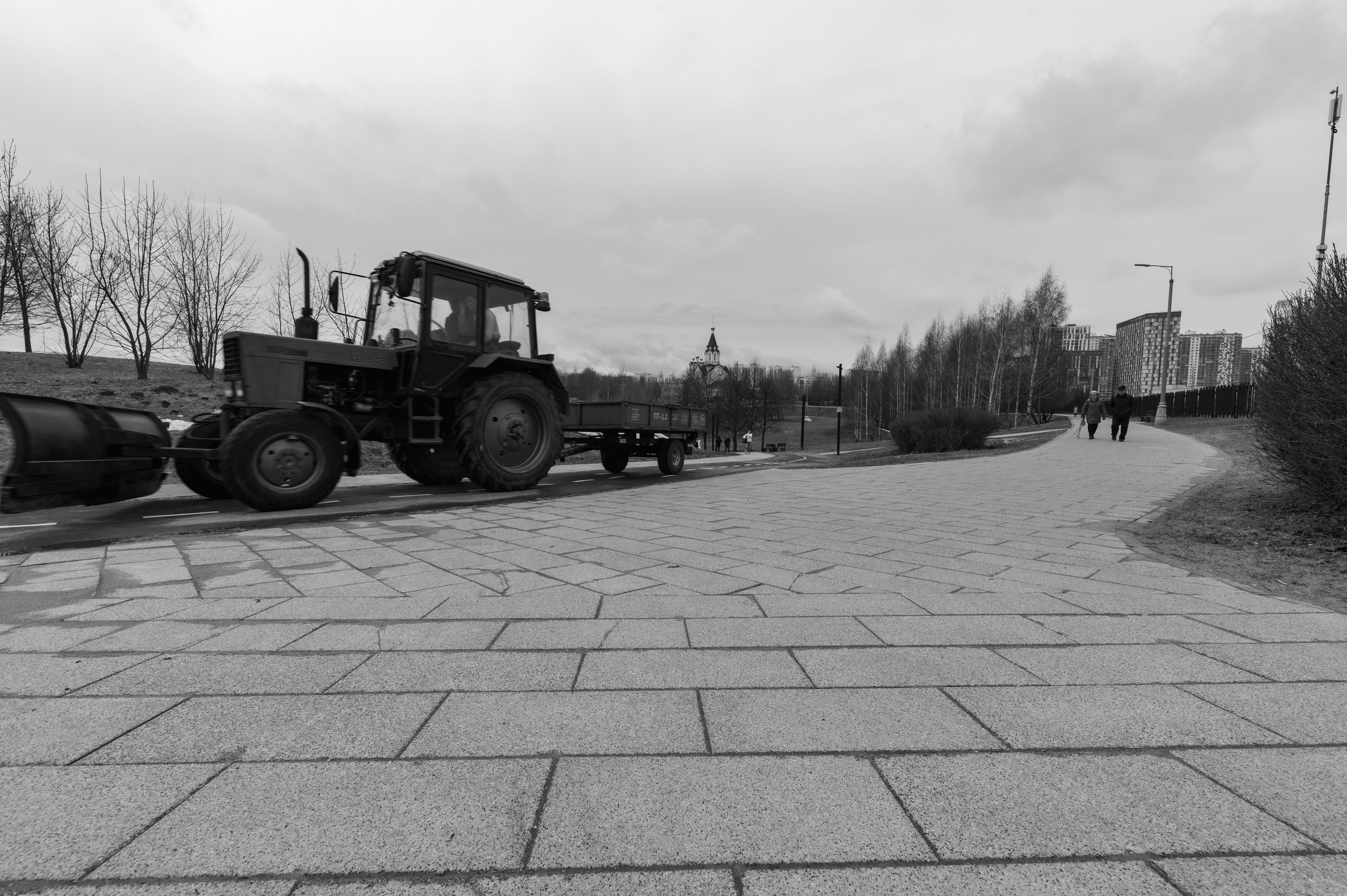 Фотопрогулка апрель 2022. Фотограф Роман Адлер