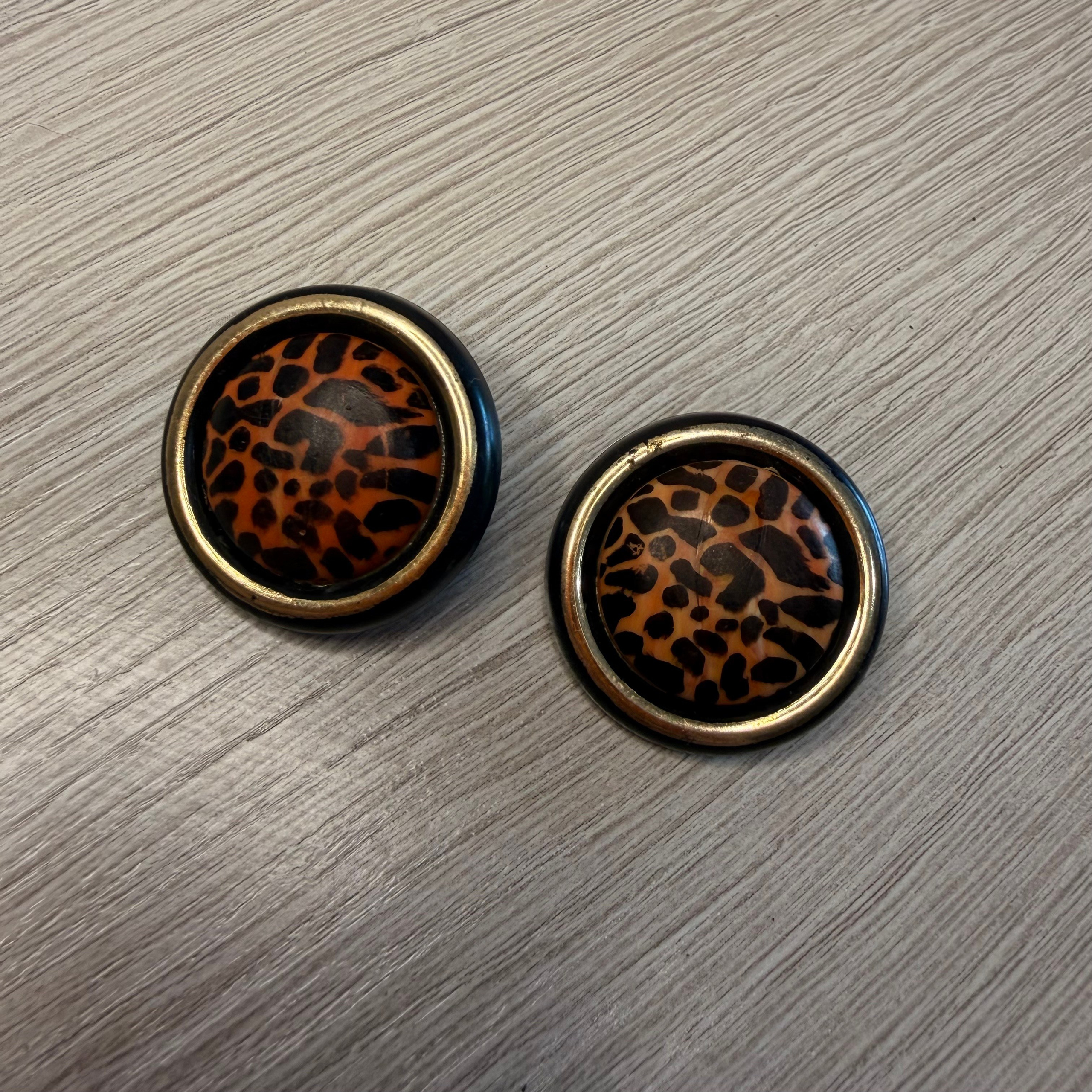 Украшения в аренду. Аренда костюмов, платьев и реквизита для фотосессий на Камчатке