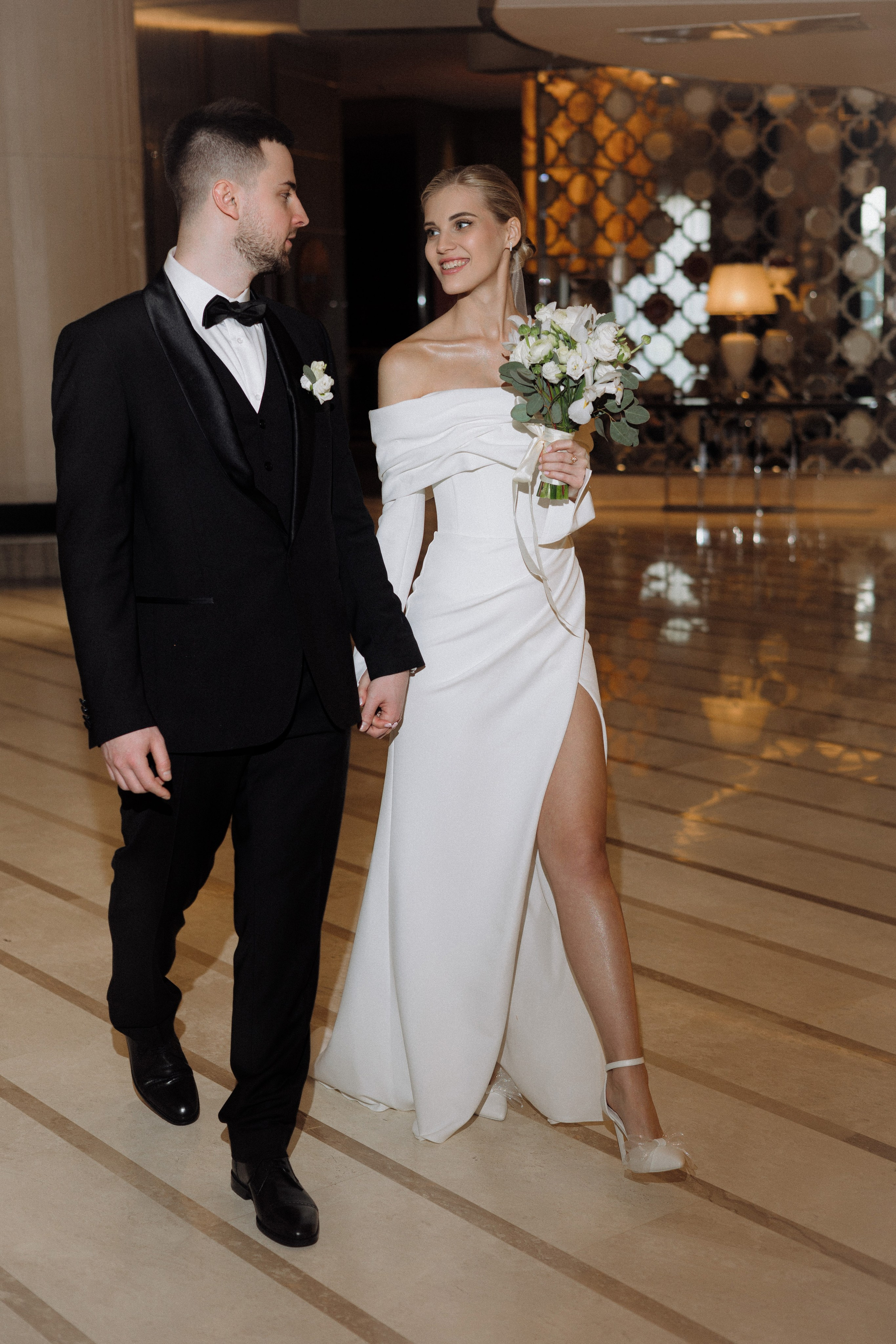 Свадебная фотосессия на стадионе Спартак. Свадебный фотограф в Москве. свадебная фотосессия Москва. Фотограф в Москве Валерия Рожкова