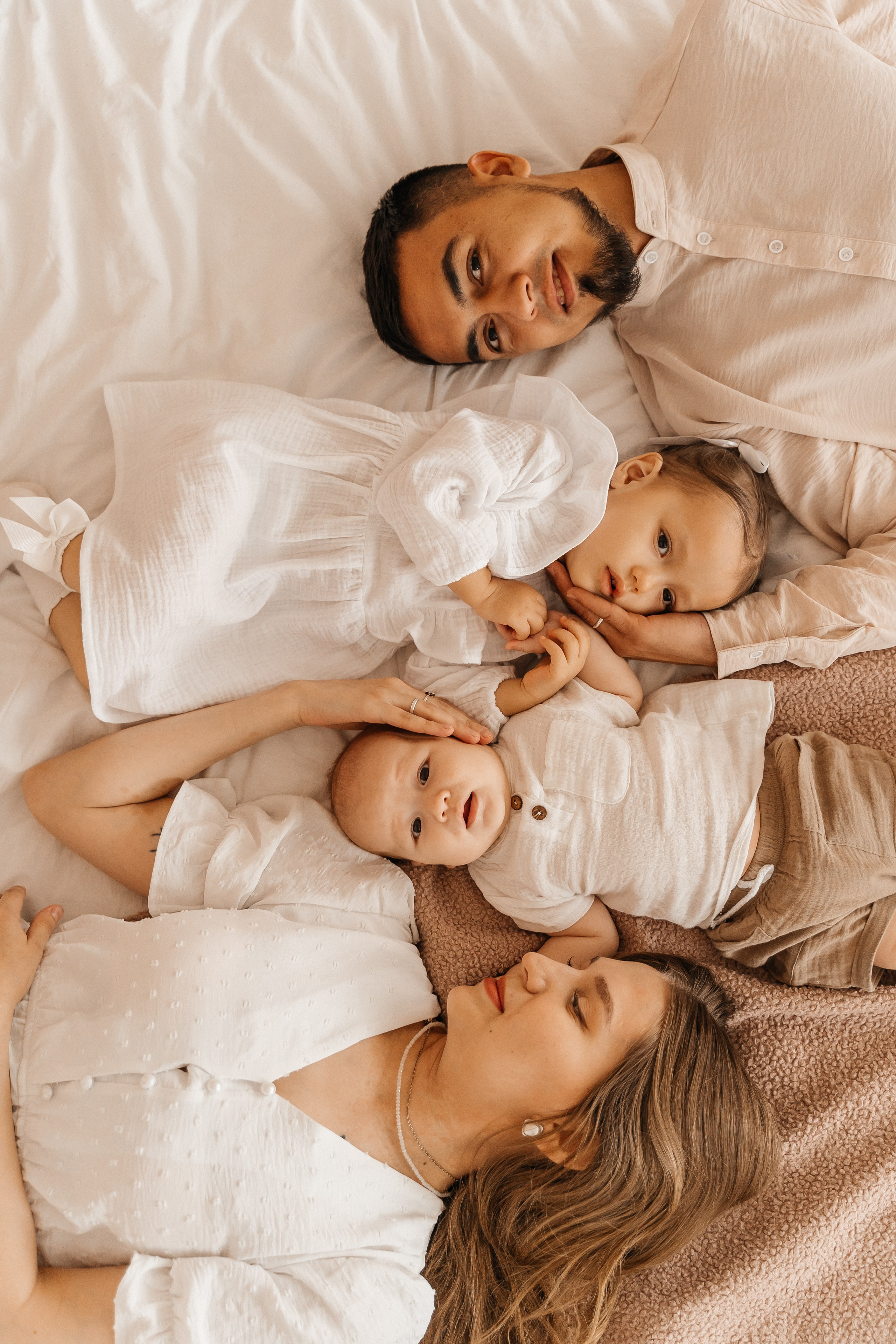 Манук, Настя, Сабрина и Эмин. Волик Мария