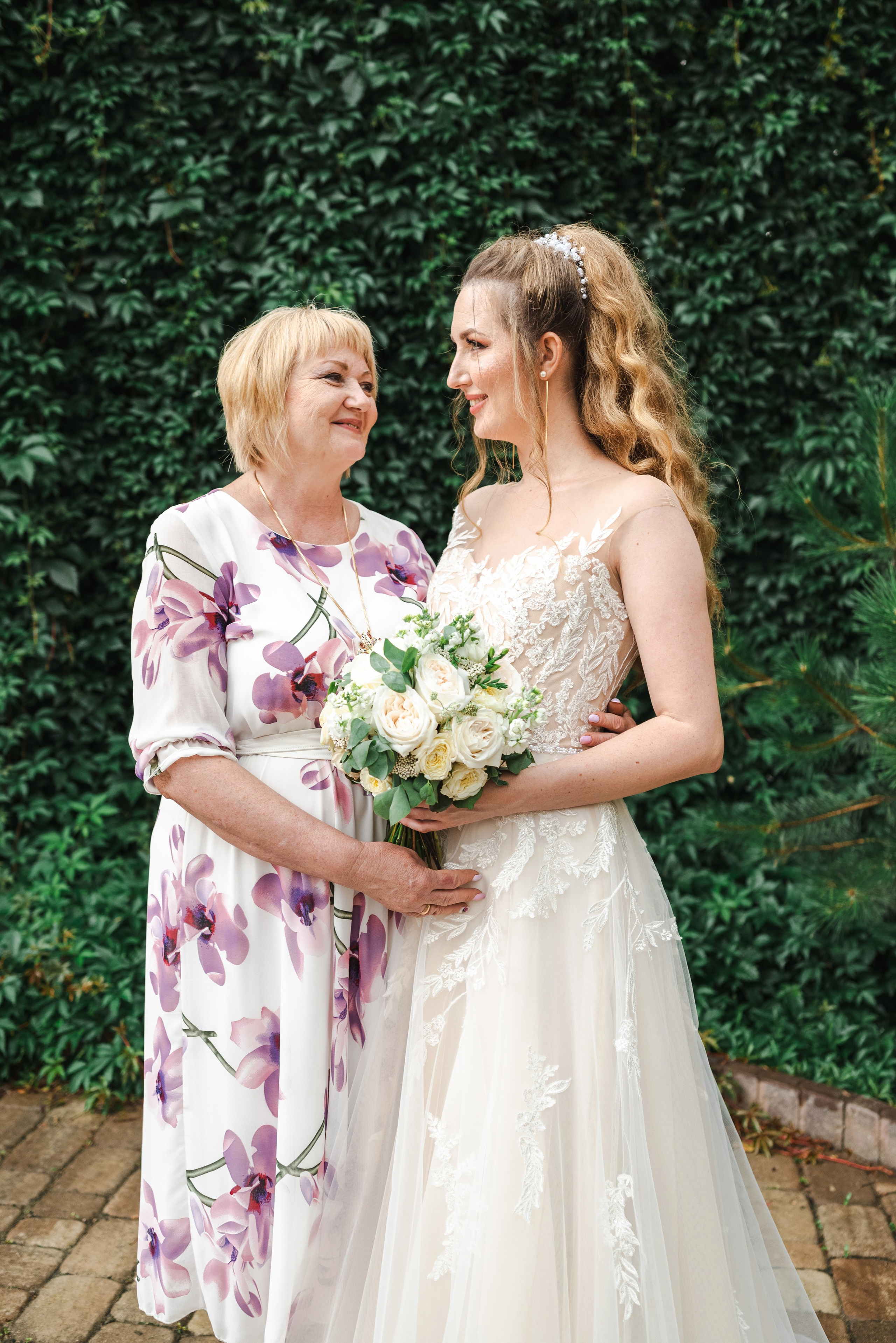 Свадебная фотосессия на природе, в парке Лога, Каменск-Шахтинский. Фотограф в Каменске-Шахтинском Ольга Сагал