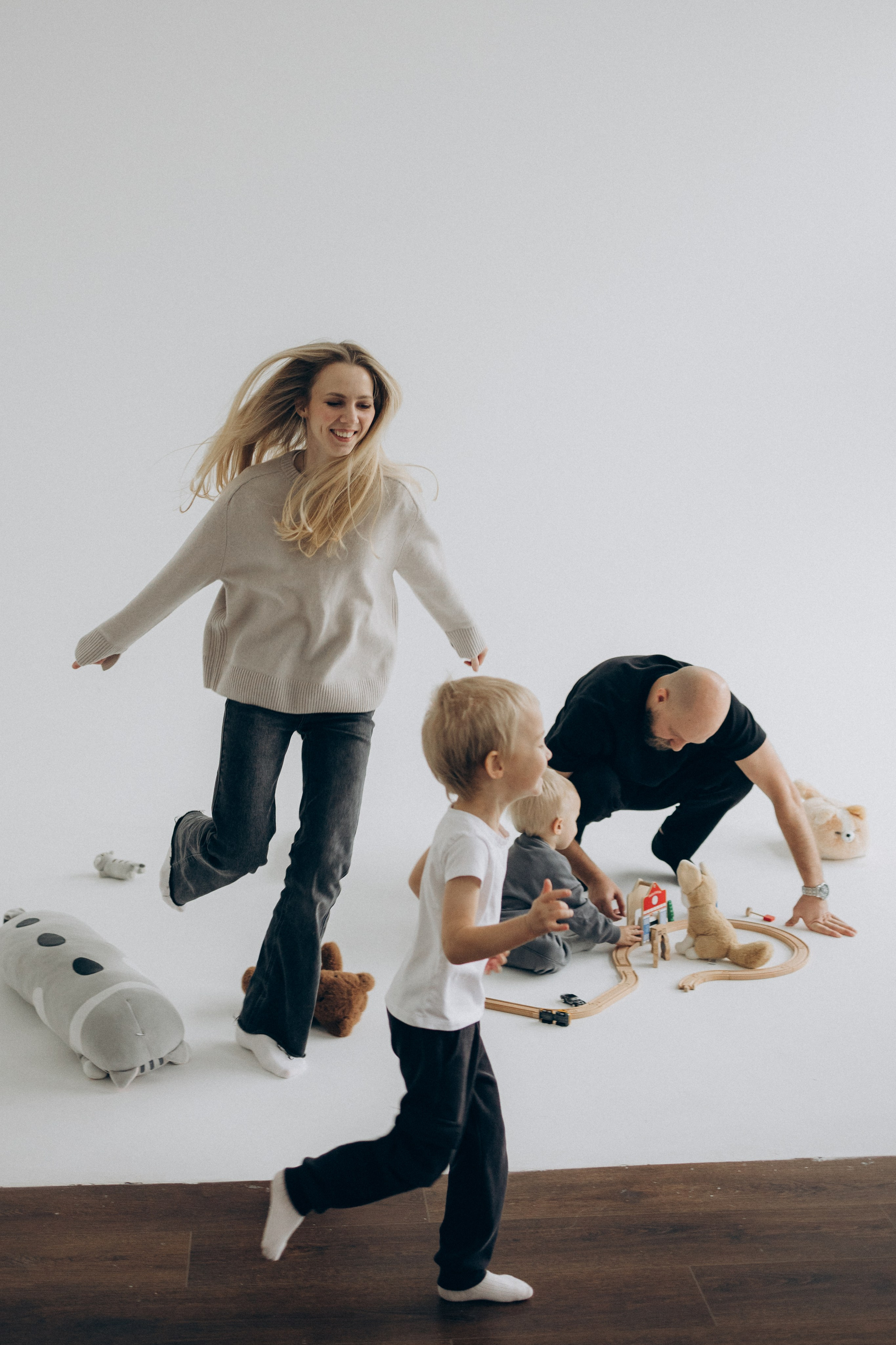 Семейная фотосессия Москва, семейный фотограф в Москве, семейная фотосессия, детский фотограф, семейная фотосессия в студии, семейная фотосессия с сыновьями