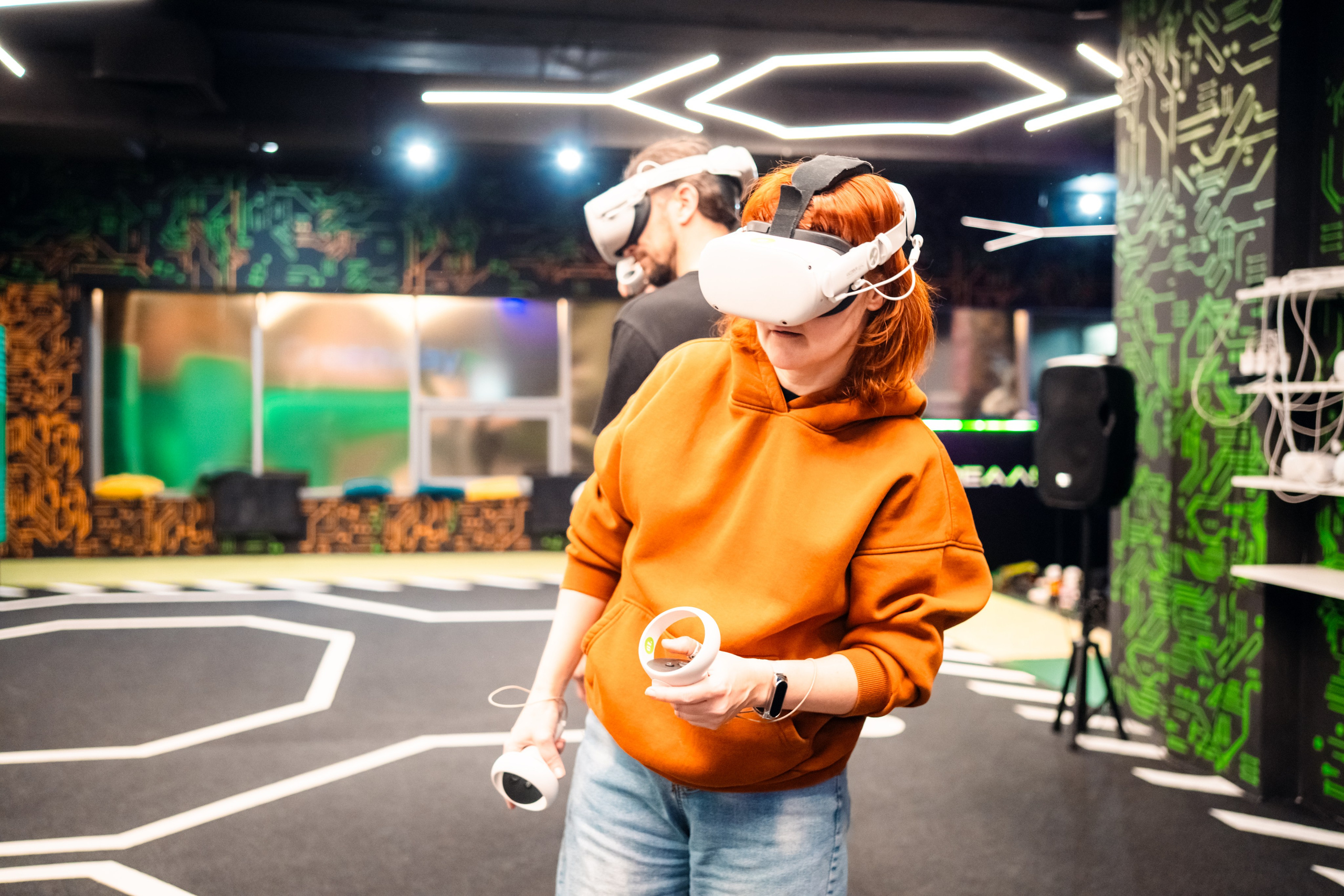 VR (November-December 2024). Felixtones