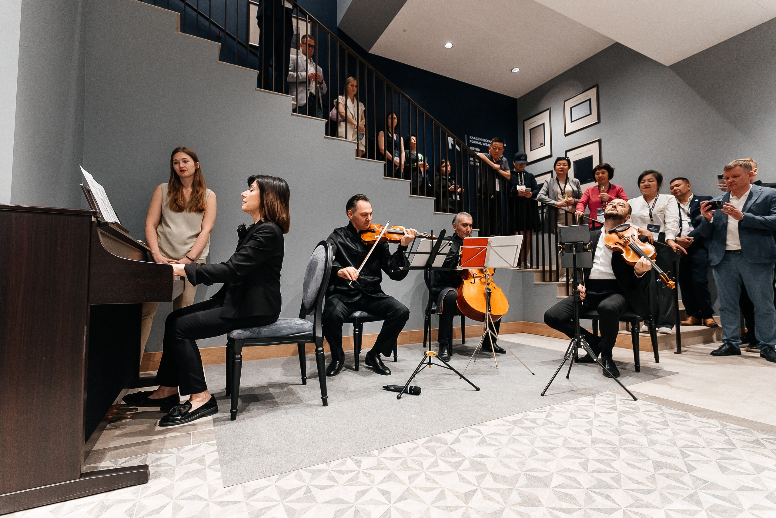 Henderson. Павел Краснов — Свадебный и репортажный фотограф в Москве