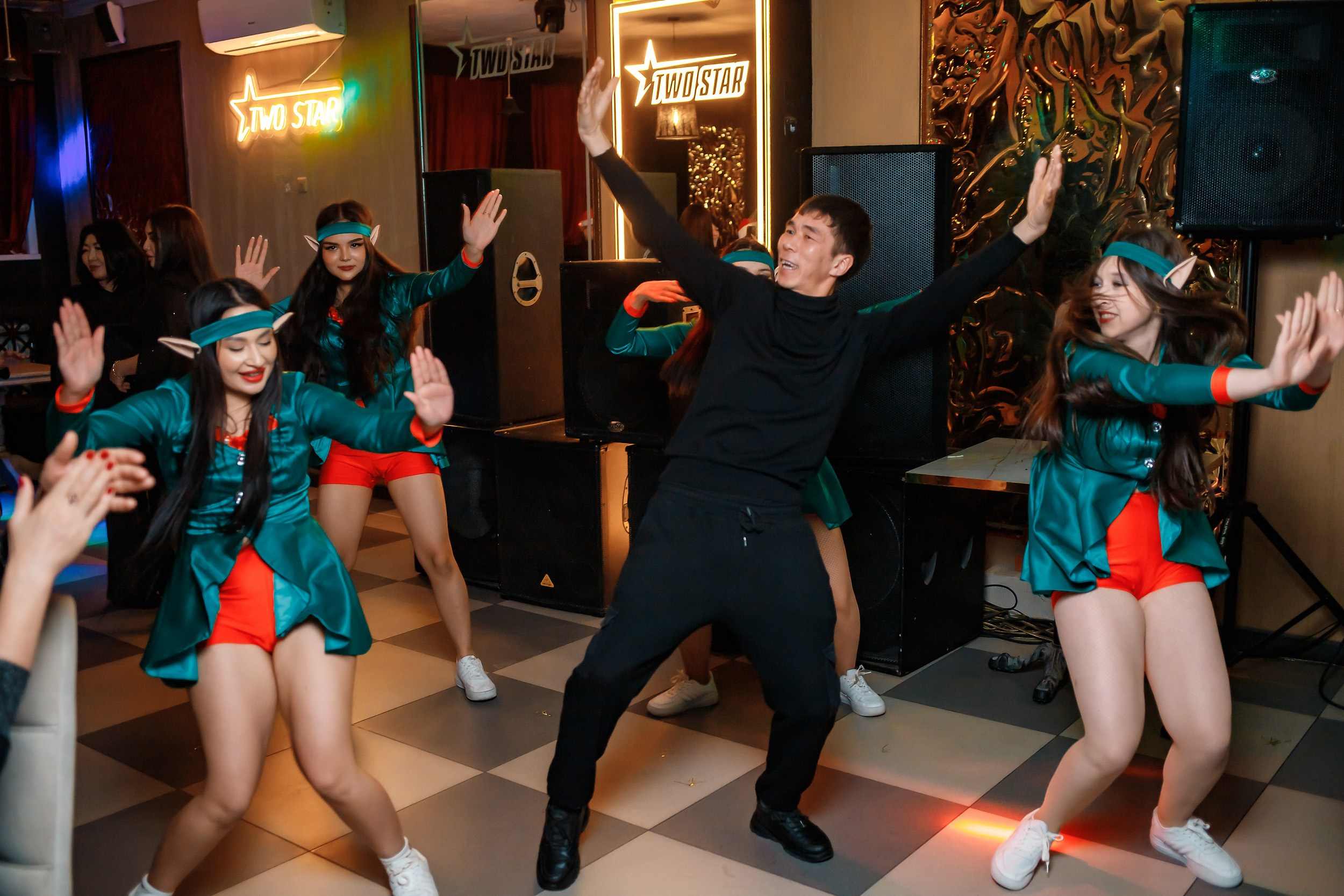 Two Star. Кипятком Павлодар