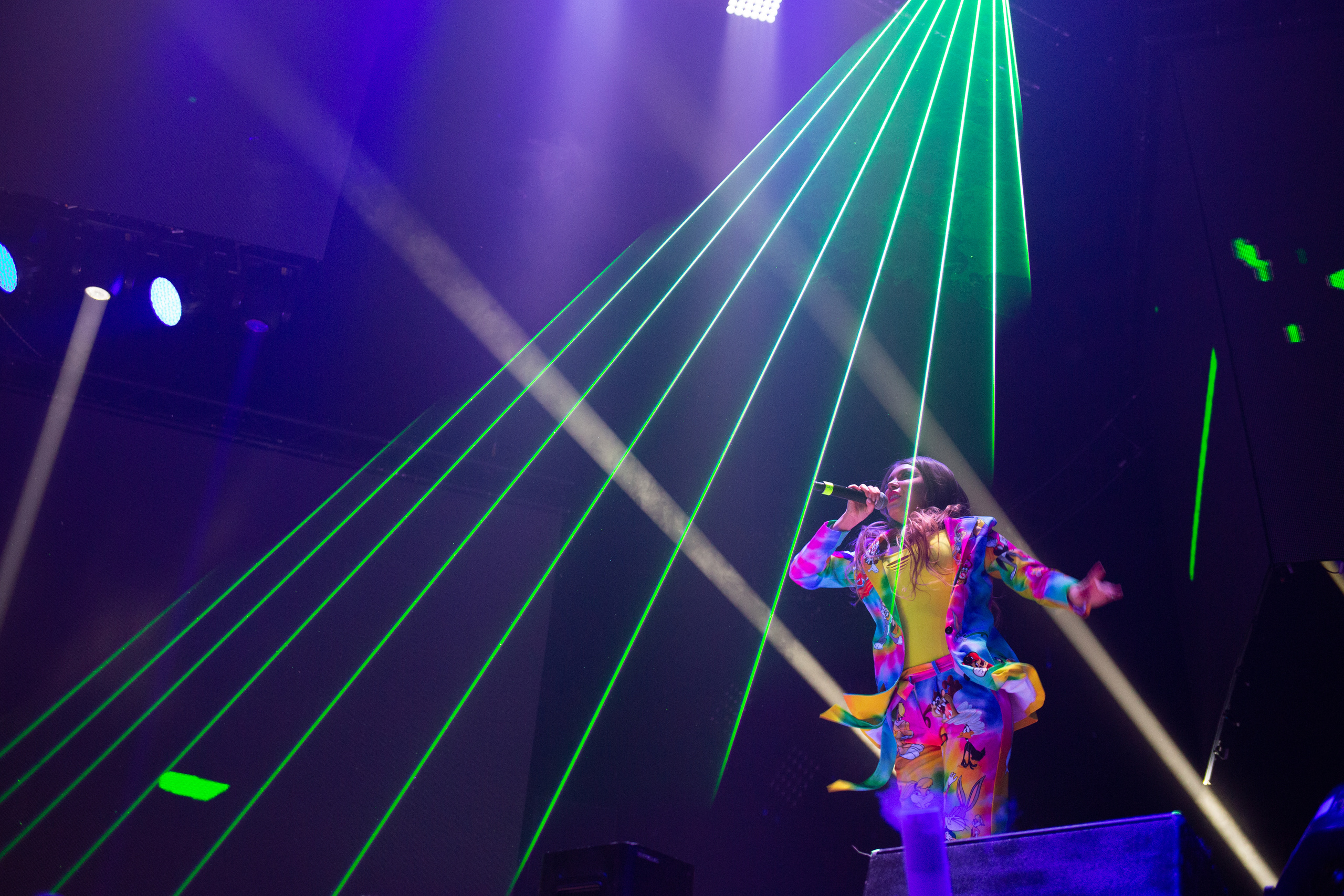 Оксана Почепа Акула