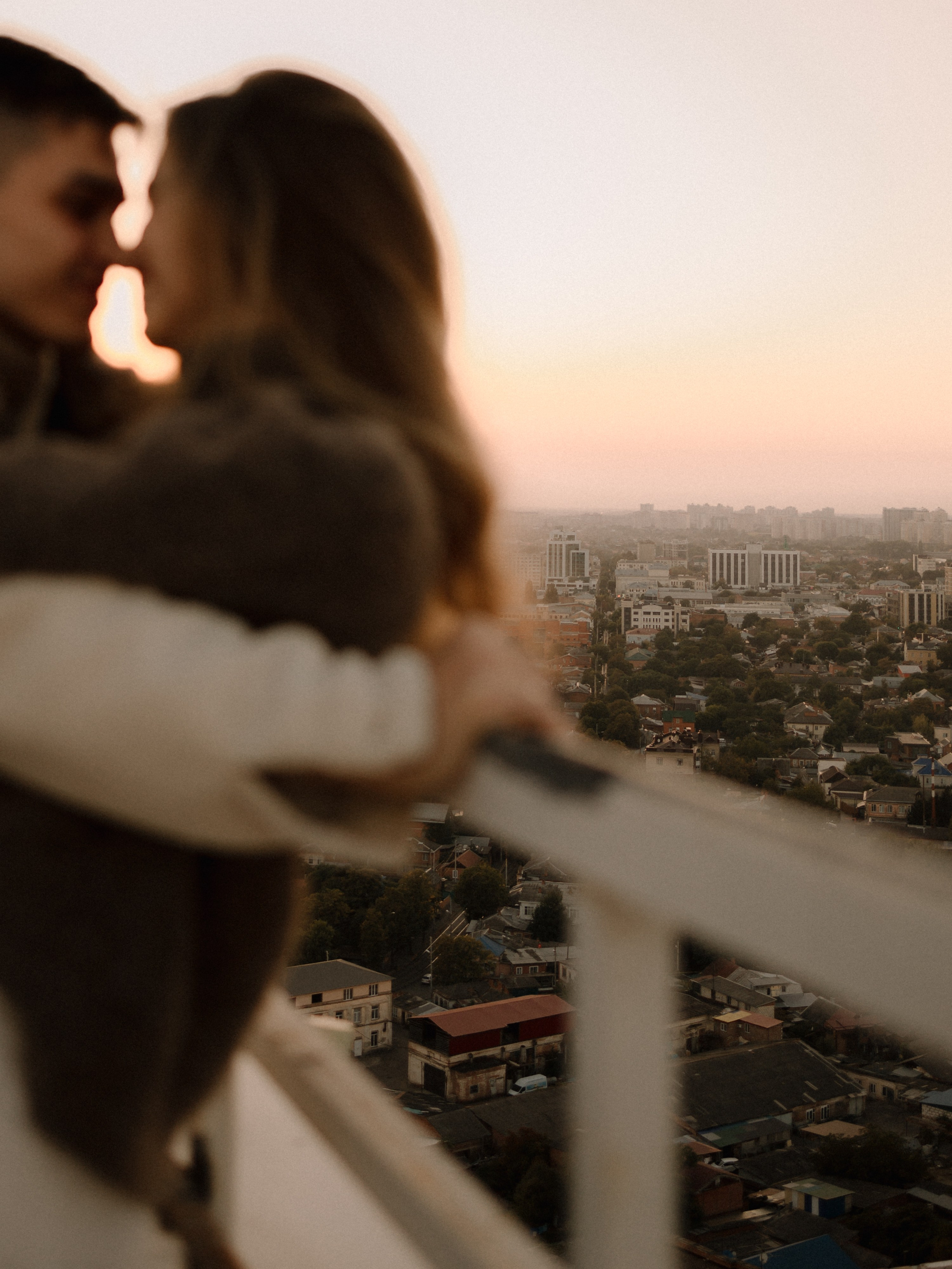 Никита и Лера. Крыша. Семейный фотограф в Краснодаре Храмова Анна