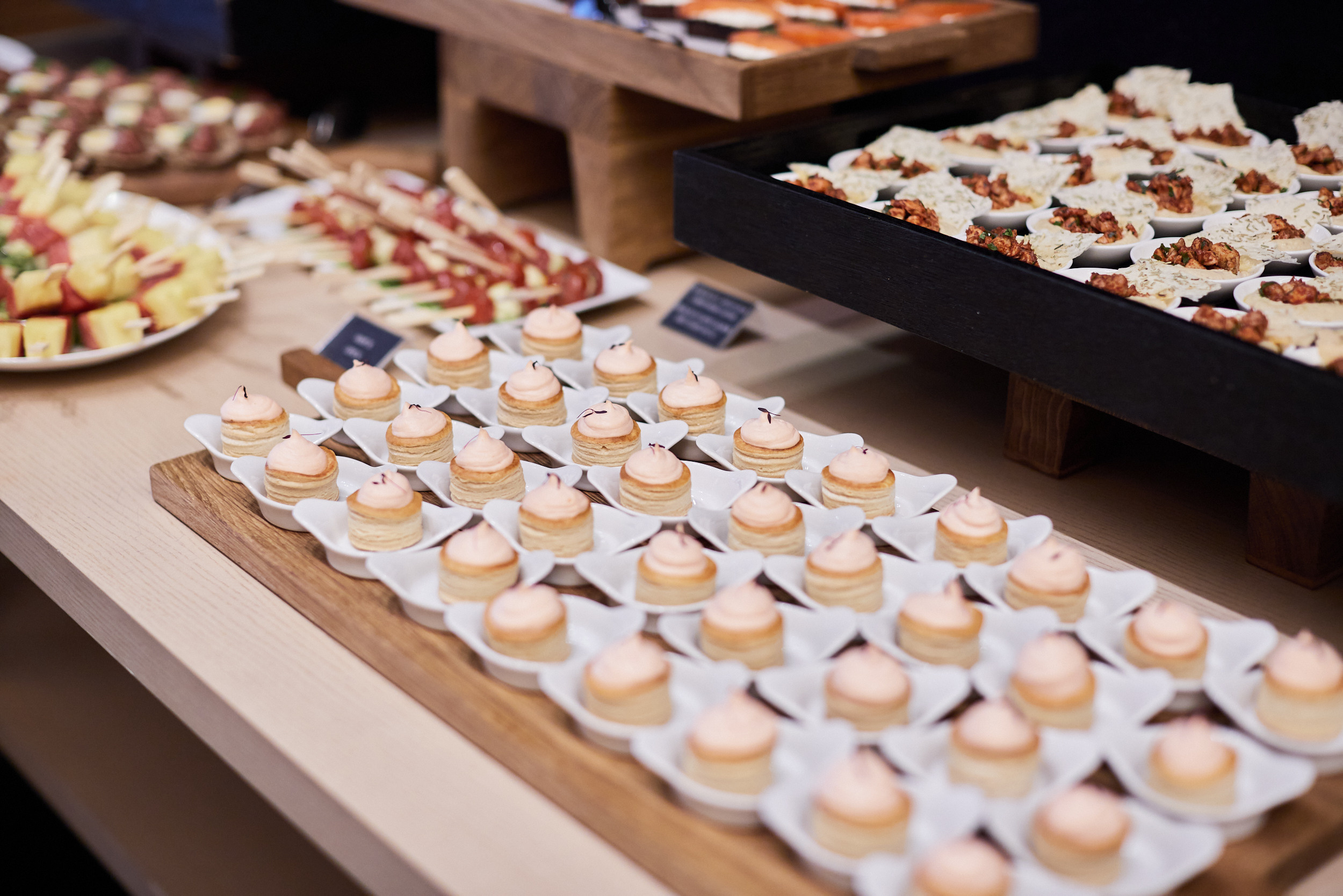 Фотограф на встречу резидентов клуба. Контент для бизнеса в Екатеринбурге Полдень Медиа