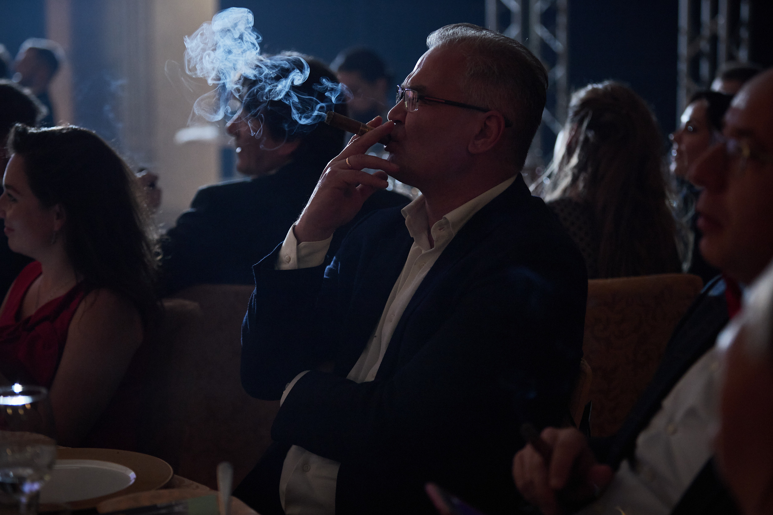 Фотограф на встречу резидентов клуба. Контент для бизнеса в Екатеринбурге Полдень Медиа