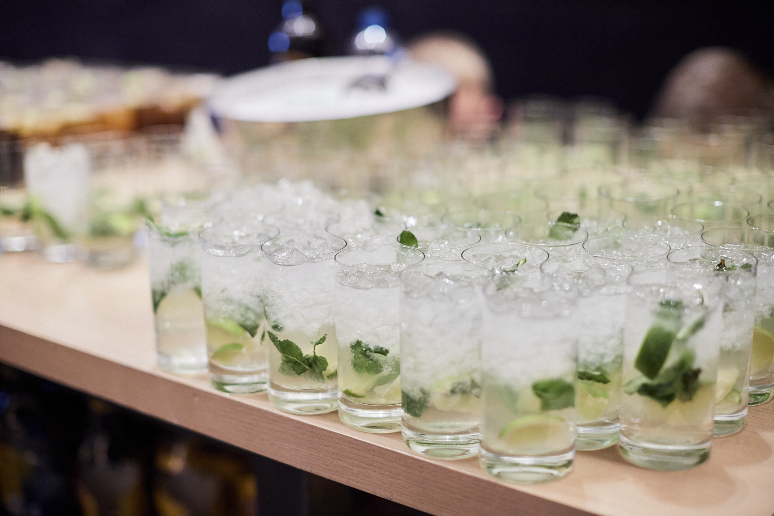 Фотограф на встречу резидентов клуба. Контент для бизнеса в Екатеринбурге Полдень Медиа