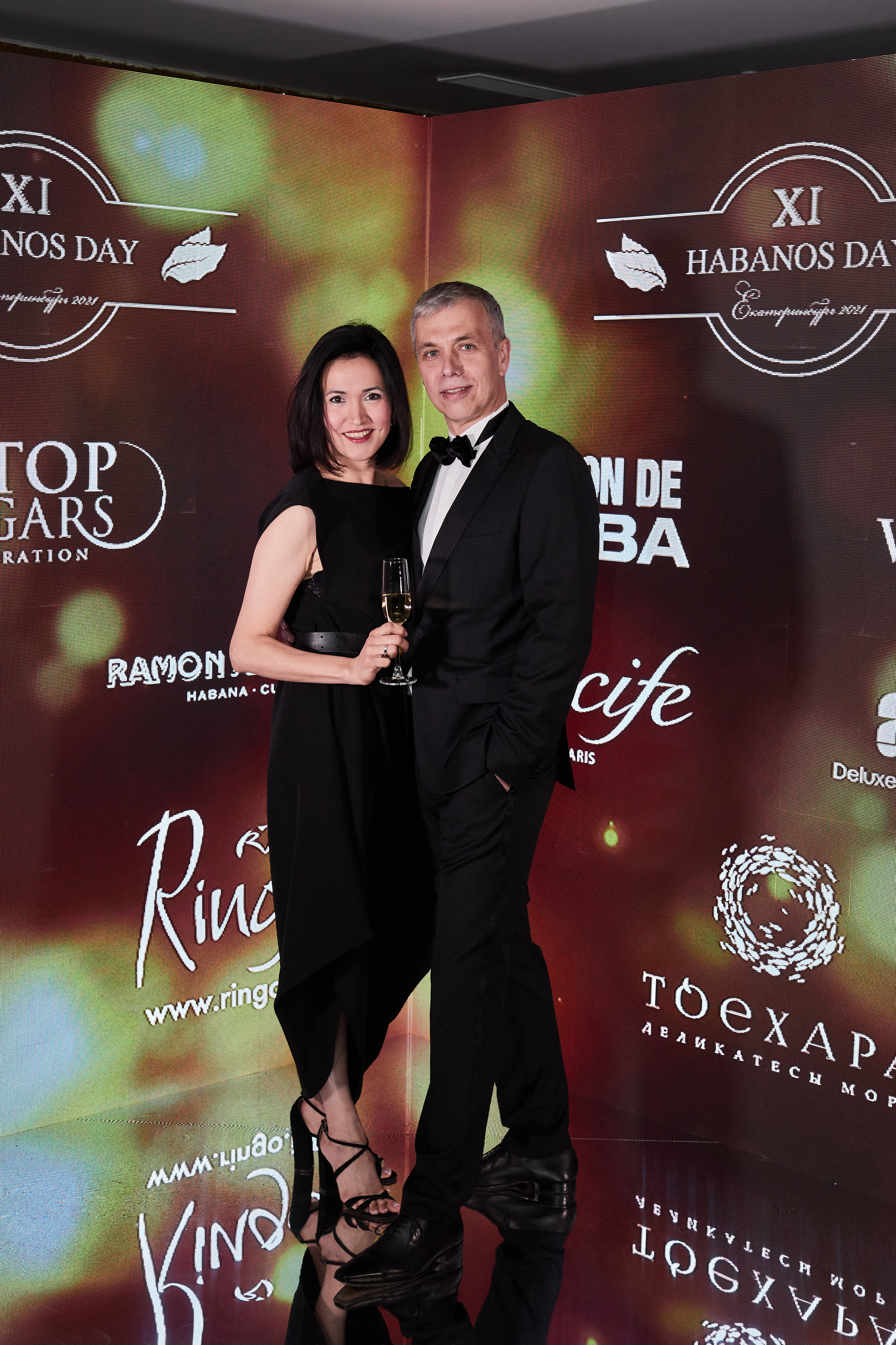 Фотограф на встречу резидентов клуба. Контент для бизнеса в Екатеринбурге Полдень Медиа