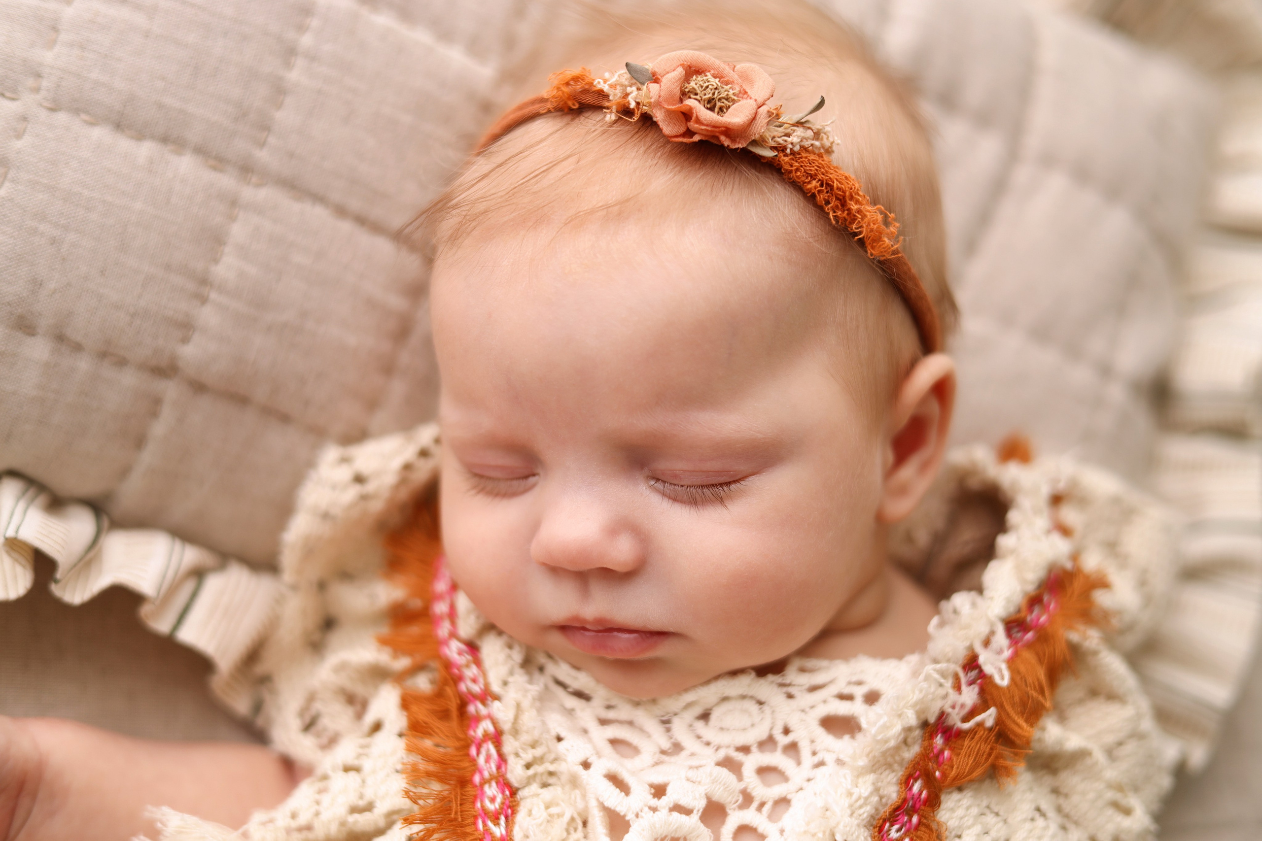 Катюше и Ксении 2 месяца. Фотограф новорожденных Москва. Ньюборн фотограф Москва