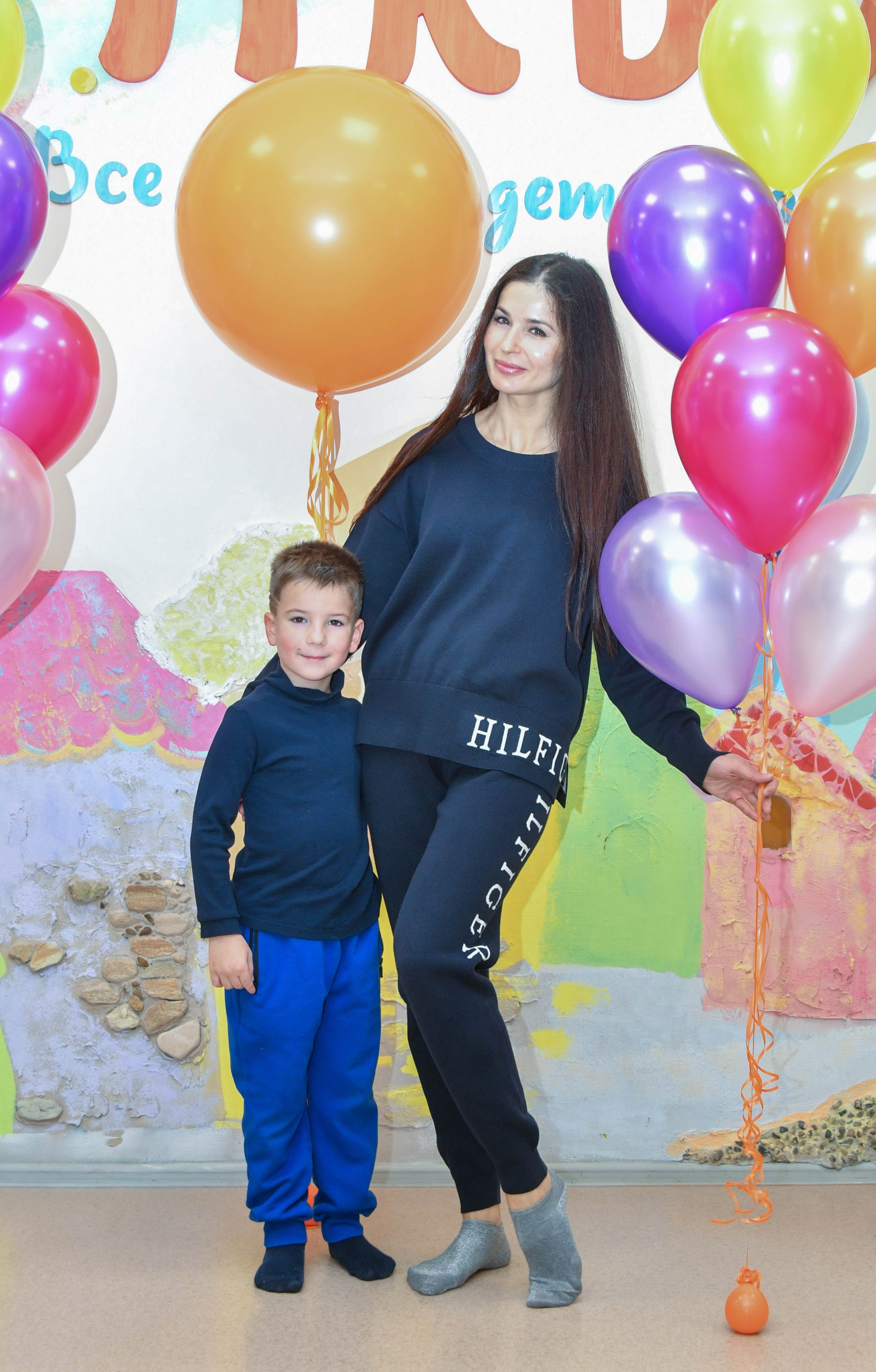 2023 г. День дошкольного работника и прогулка. Репортажный и детский фотограф в Новосибирске