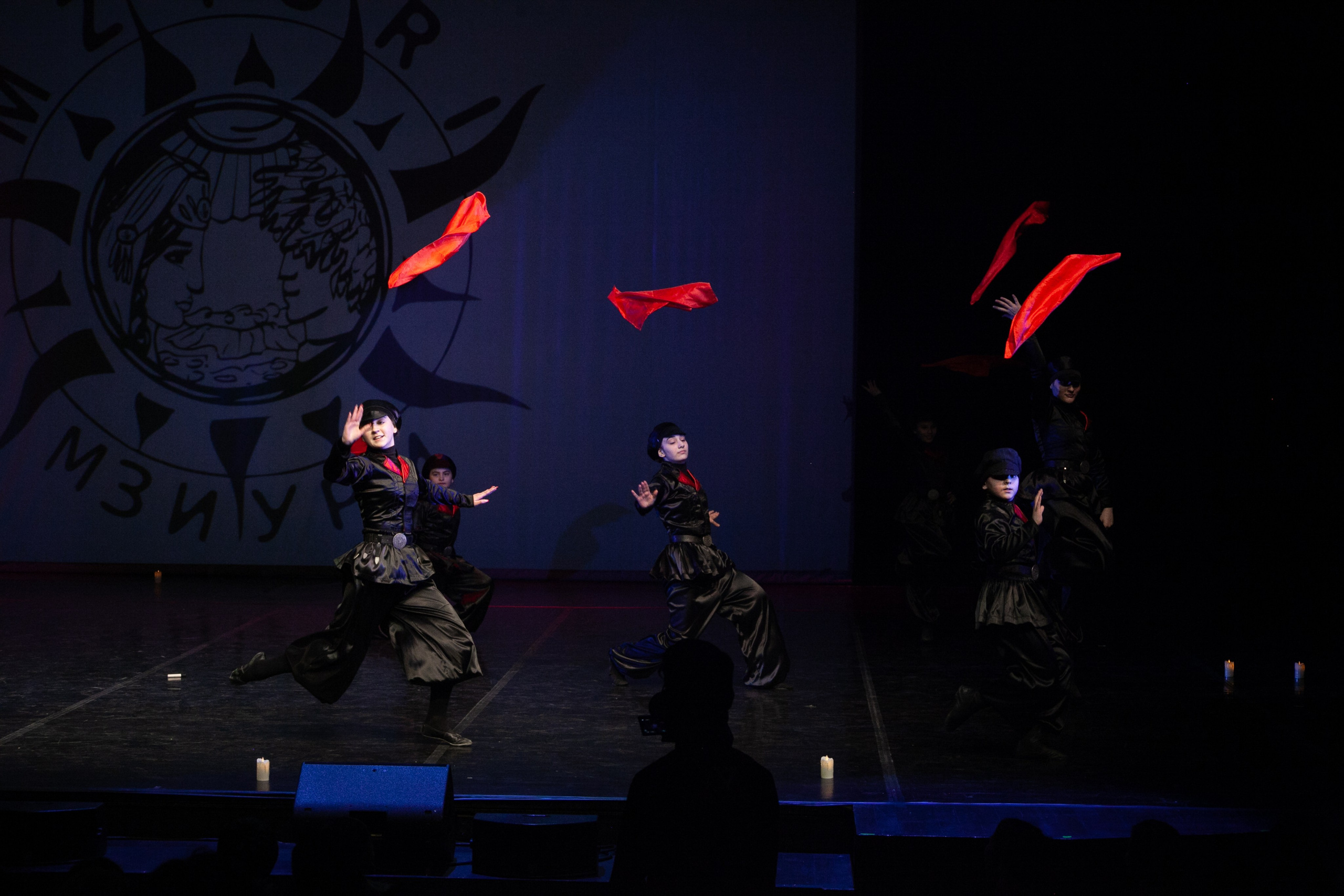 Концерт, грузинские танцы. Art photographer Nino