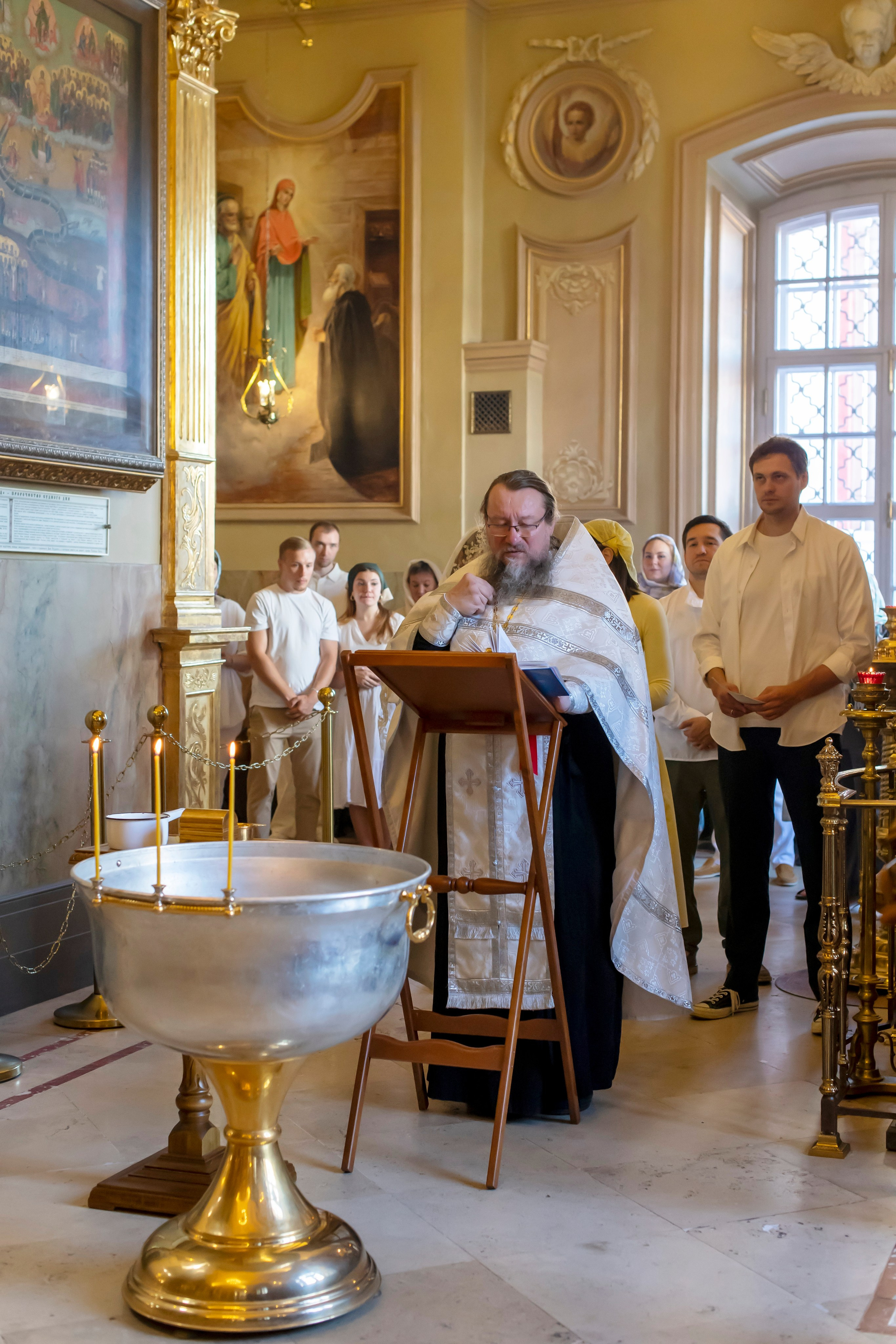 Крещение Елизаветы в Храме Климента Папы Римского. Свадебный и семейный фотограф в Москве Ирина Гончарова