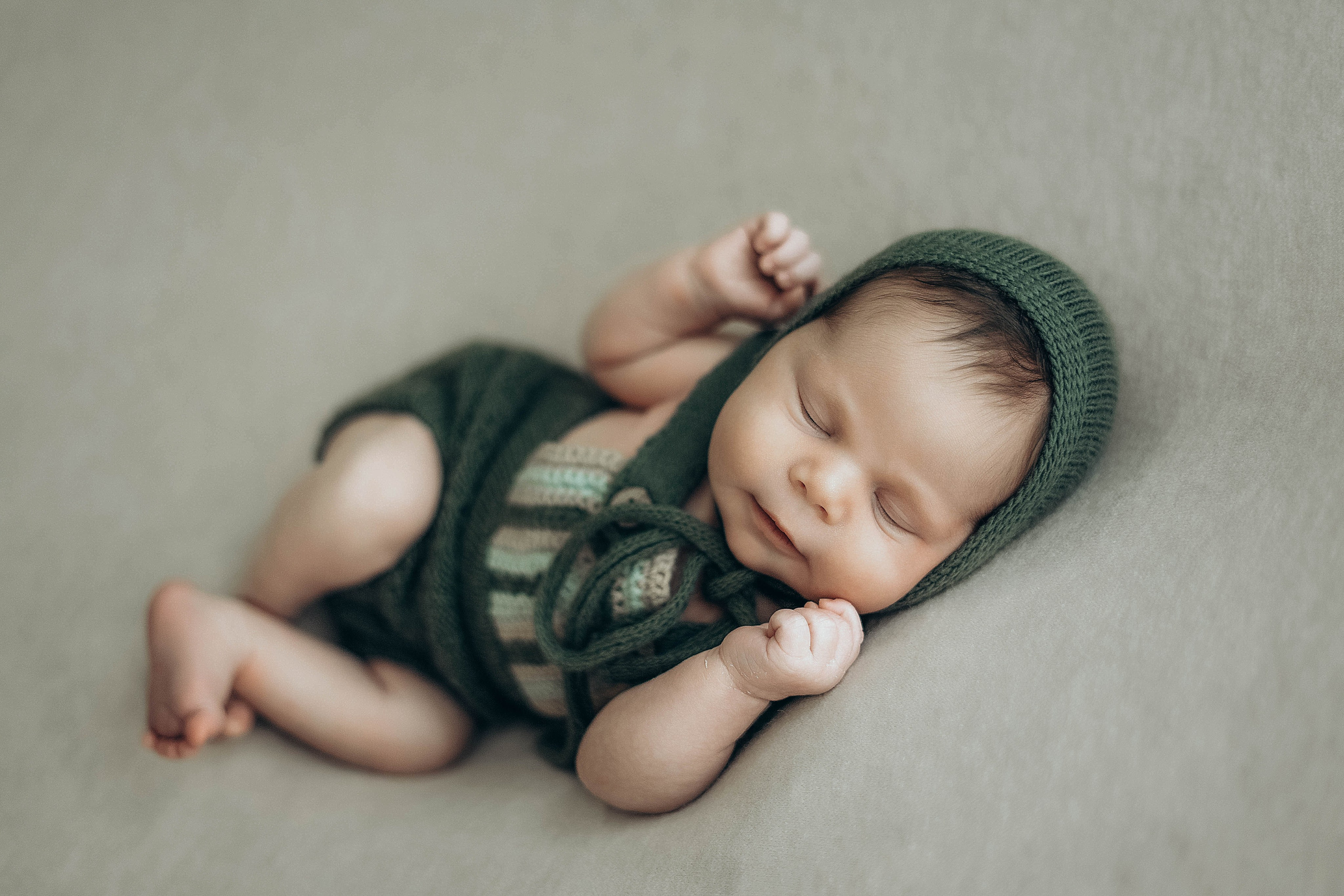 фотограф фотосессия ньюборн новорожденный малыш лайфстайл классический newborn фотосессия в краснодаре фотограф в краснодаре роды роддом фотограф